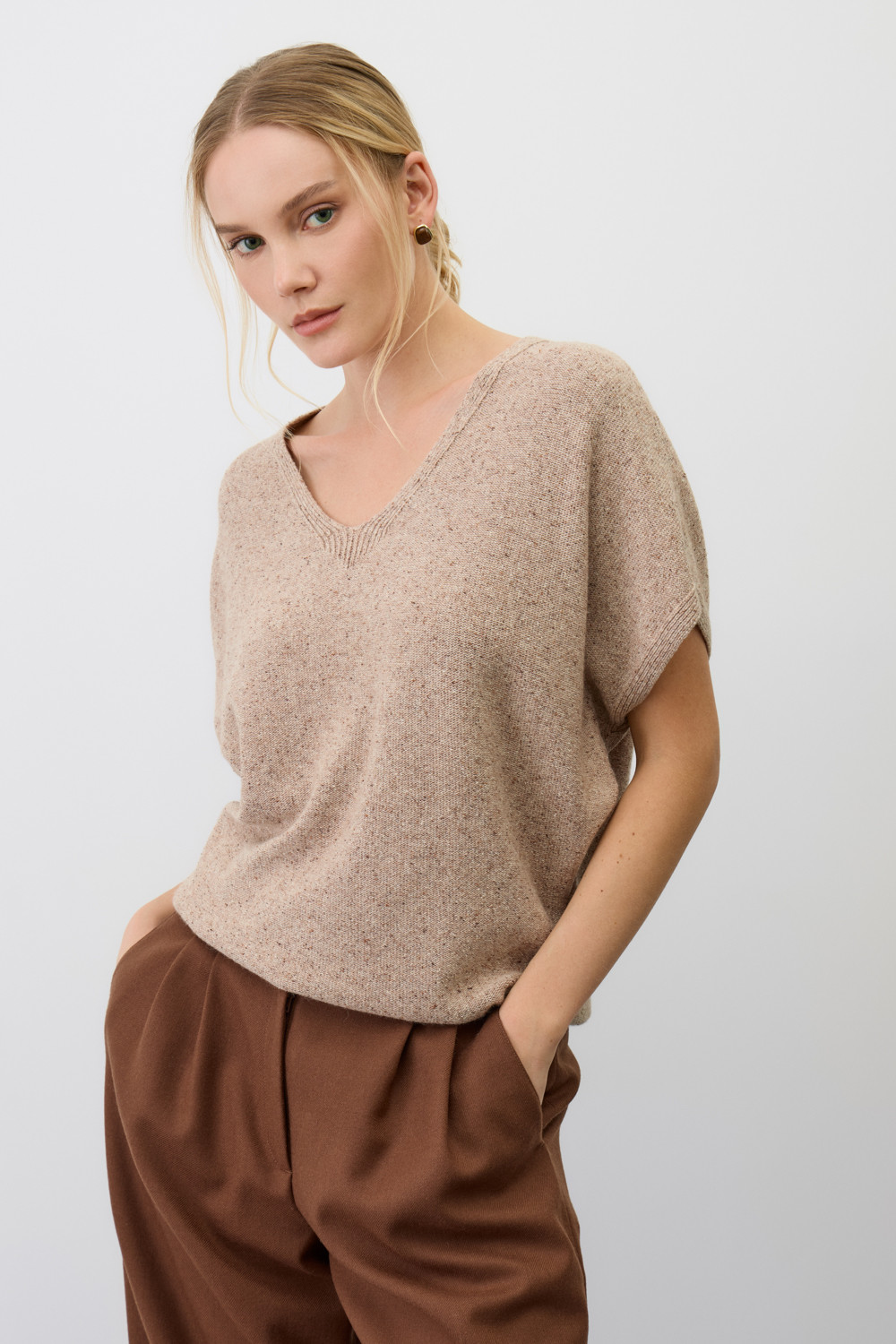 Джемперы женские для мам, артикул: ЕВ 30276/ш, цвет: бежевый