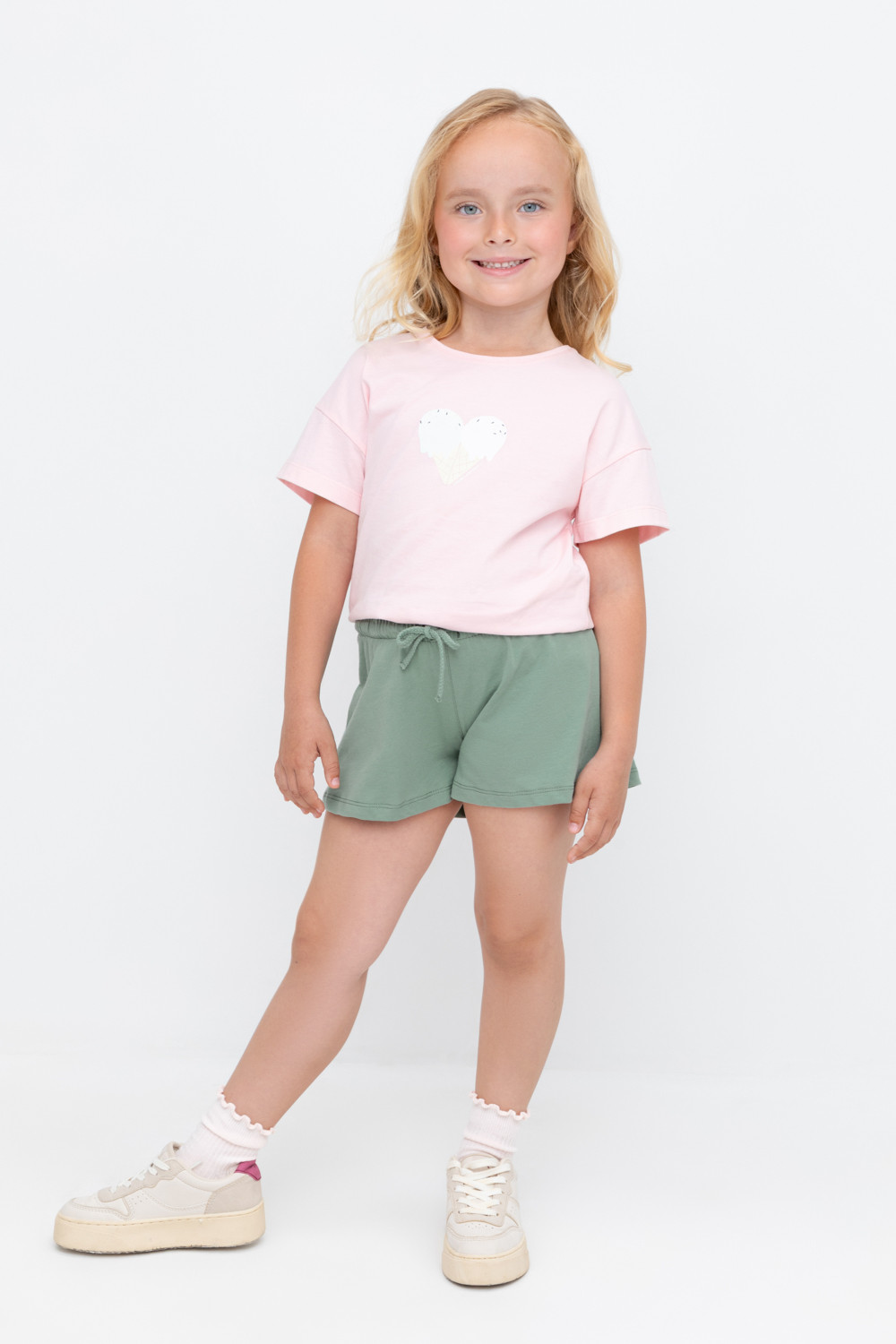 Шорты для девочки, артикул: К 400697, цвет: зеленый