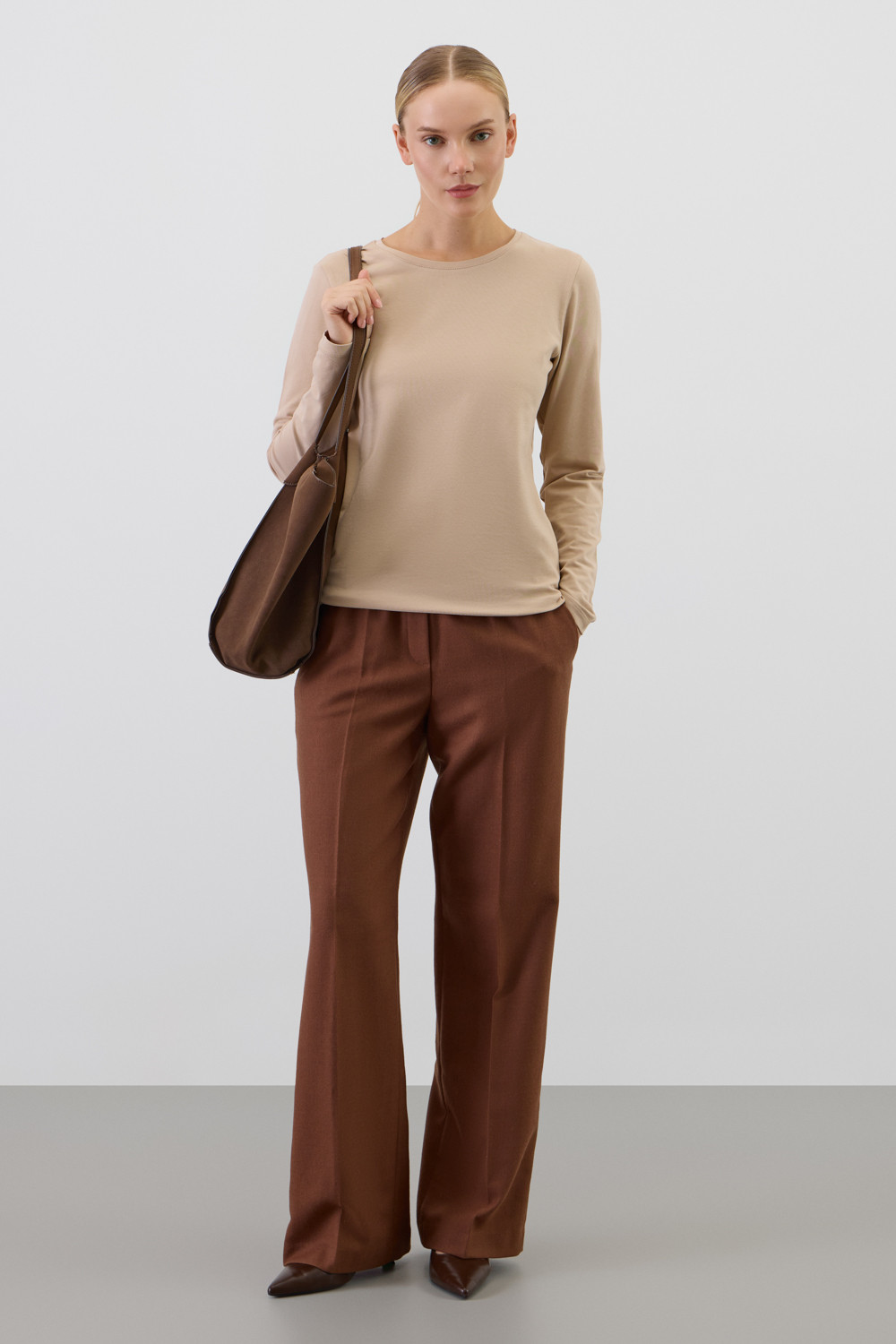 Джемперы женские для мам, артикул: ЕВТ 3354, цвет: бежевый