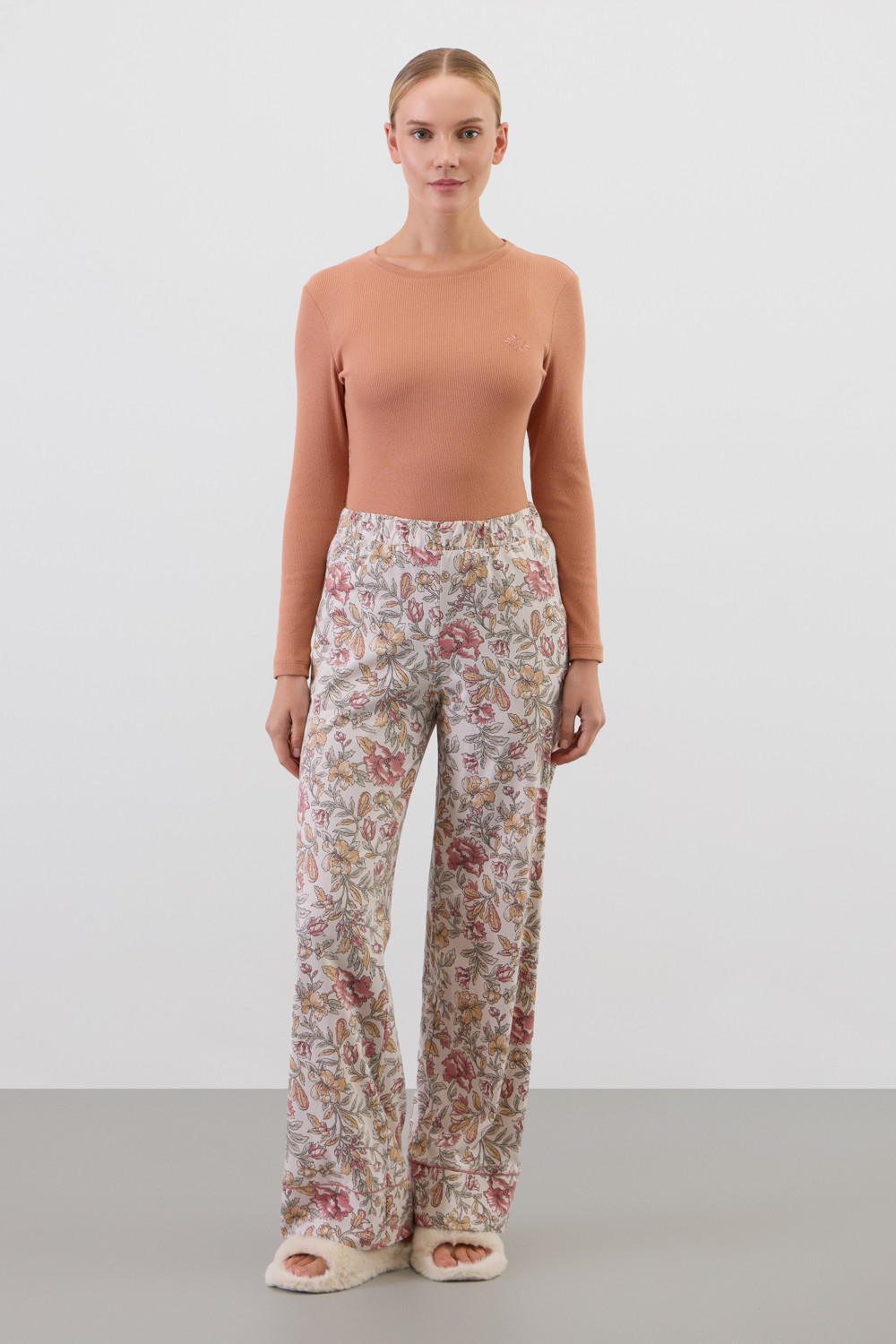 Комплекты для дома для мам, артикул: Е 20173, цвет: коричневый