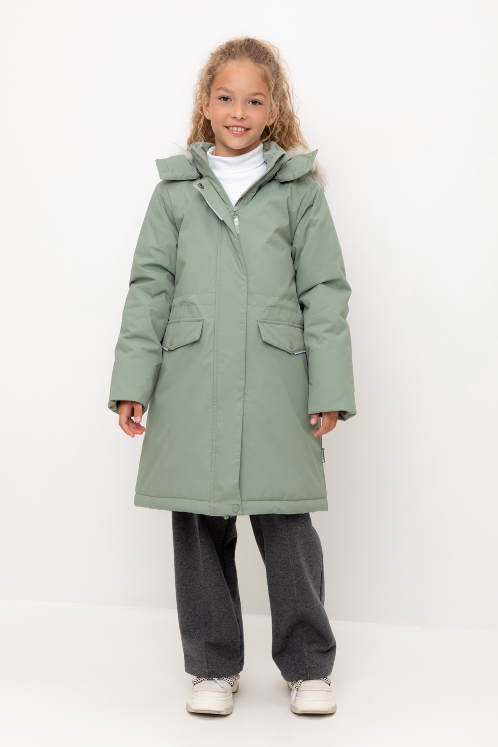 Пальто для девочки, артикул: ВК 38107/7 ГР, цвет: зеленый