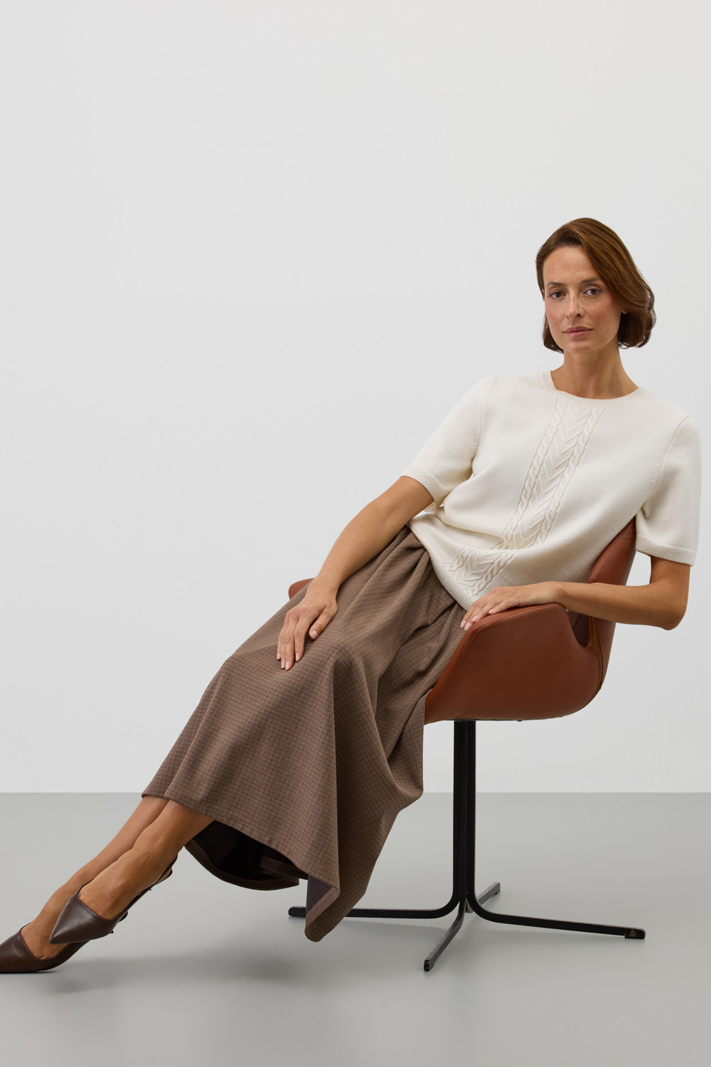 Джемперы женские для мам, артикул: ЕВ 30232/ш, цвет: бежевый