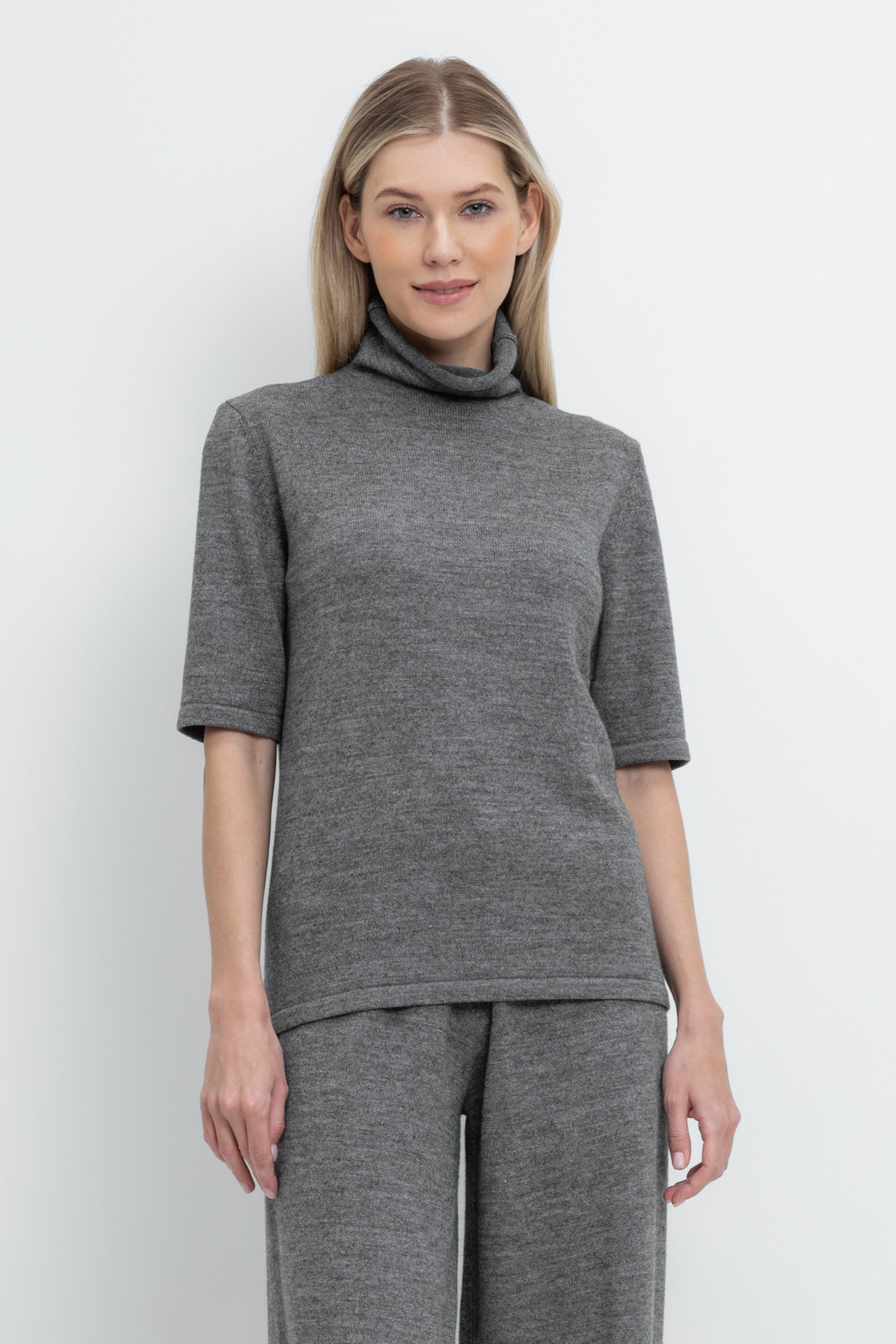 Джемперы женские для мам, артикул: ЕВ 30146/ш, цвет: темно-серый