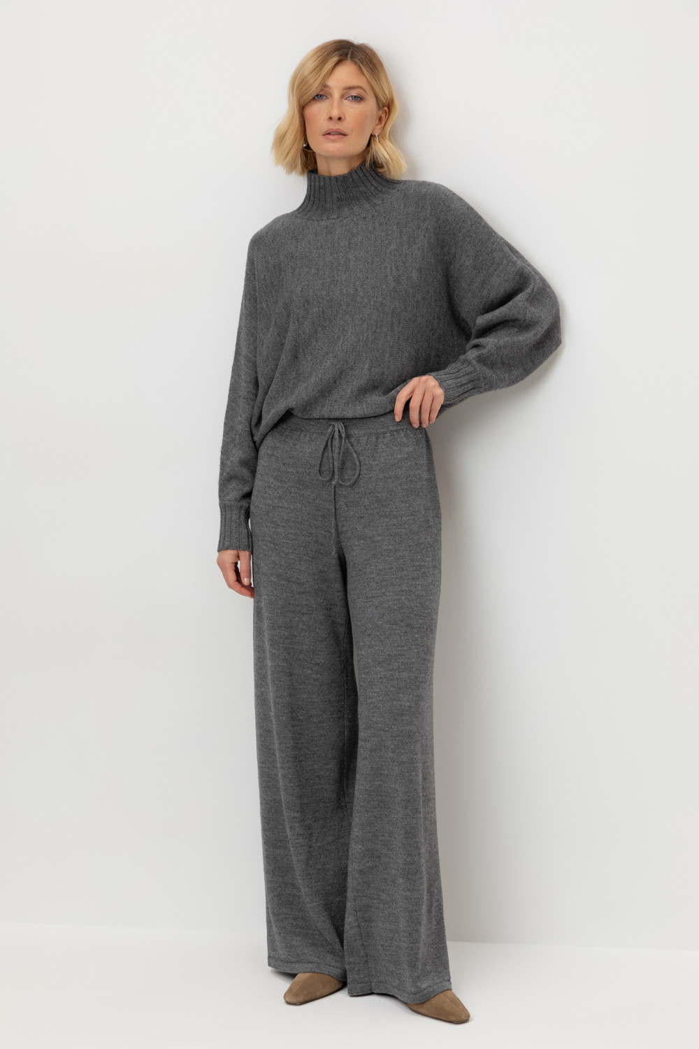 Брюки женские для мам, артикул: ЕВ 444/ш, цвет: темно-серый