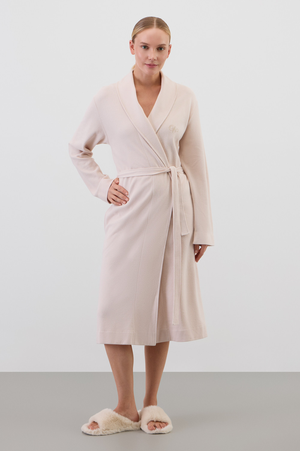Халаты женские для мам, артикул: Е 50029, цвет: бежевый
