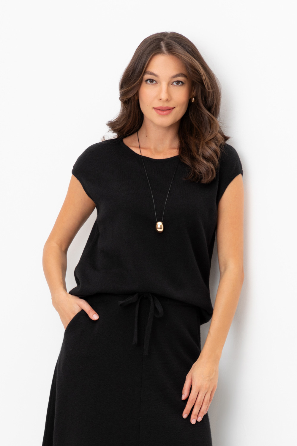 Жилеты женские для мам, артикул: ЕВ 30194/ш, цвет: черный