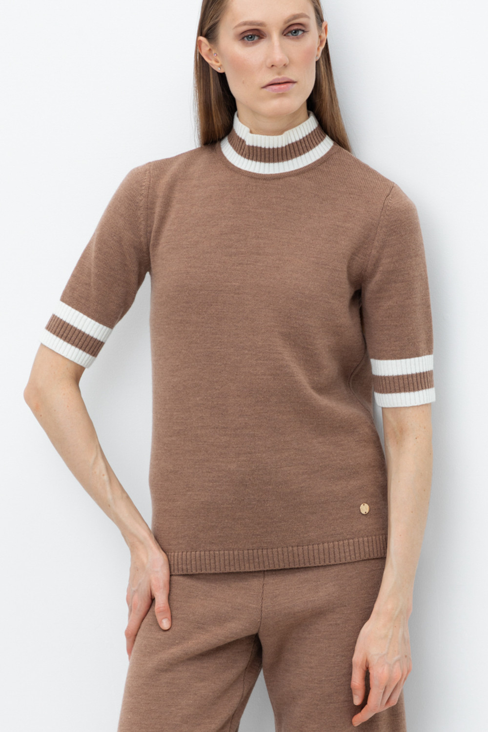 Джемперы женские для мам, артикул: ЕВ 30045/24ш, цвет: коричневый
