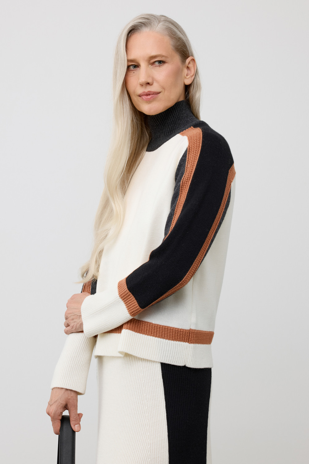 Джемперы женские для мам, артикул: ЕВ 30227/ш, цвет: бежевый