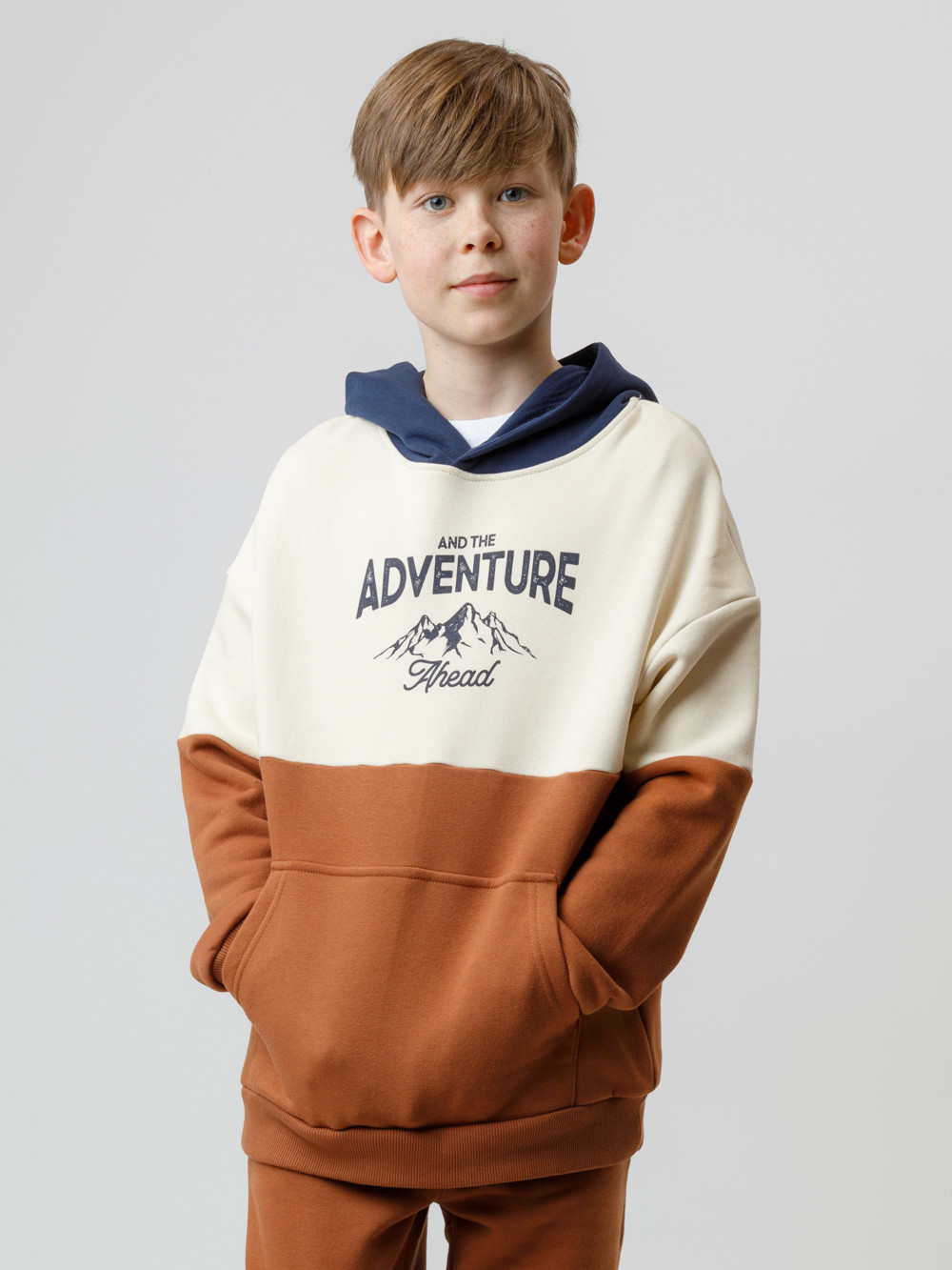 Худи для мальчика, артикул: КР 302214, цвет: коричневый