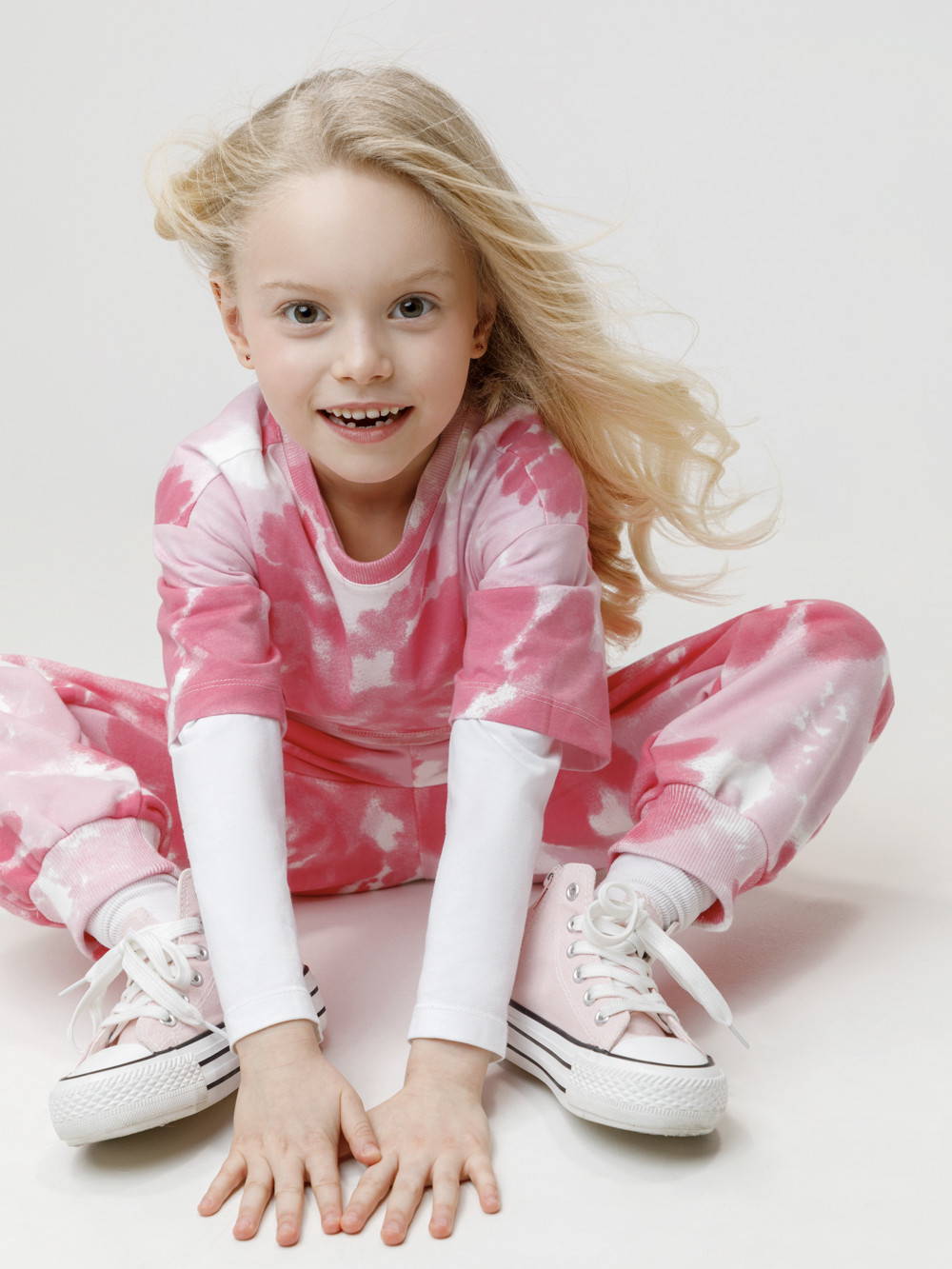 Футболка для девочки, артикул: КР 302937, цвет: сахар