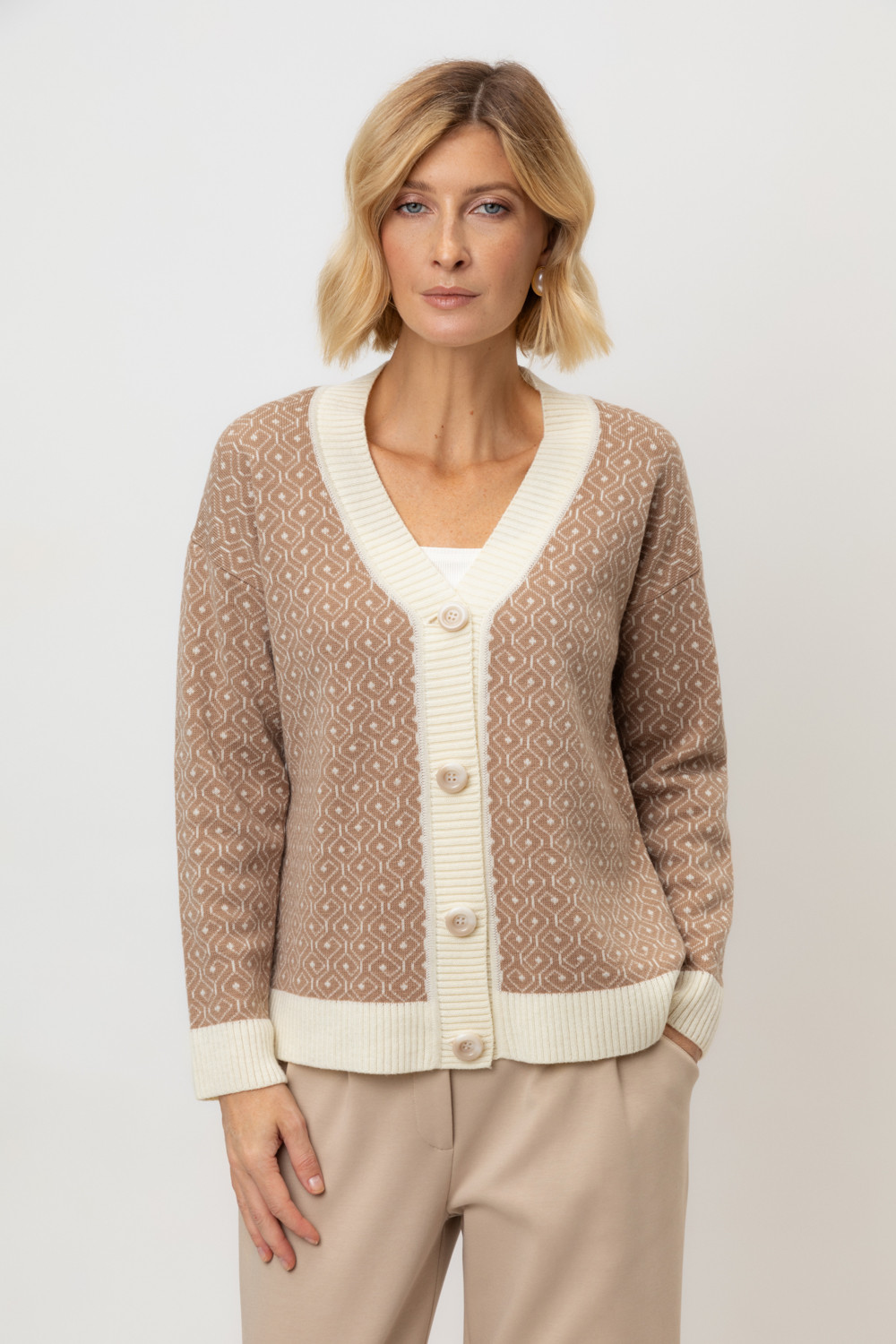 Жакеты, куртки женские для мам, артикул: ЕВ 30188/ш, цвет: бежевый