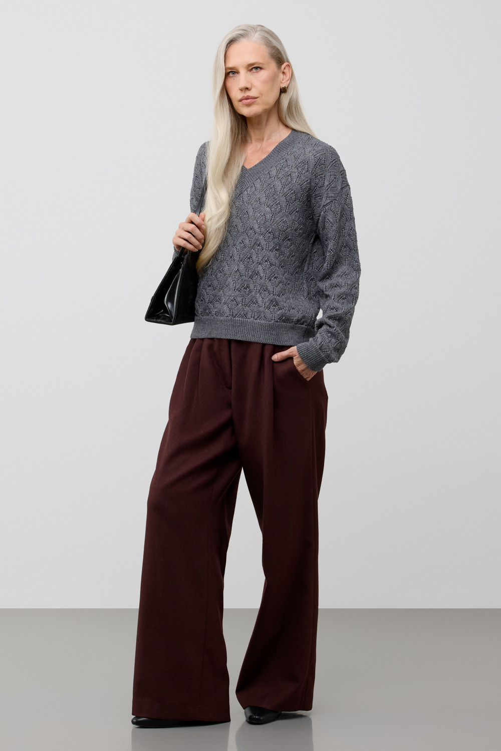 Джемперы женские для мам, артикул: ЕВ 30289/ш, цвет: темно-серый