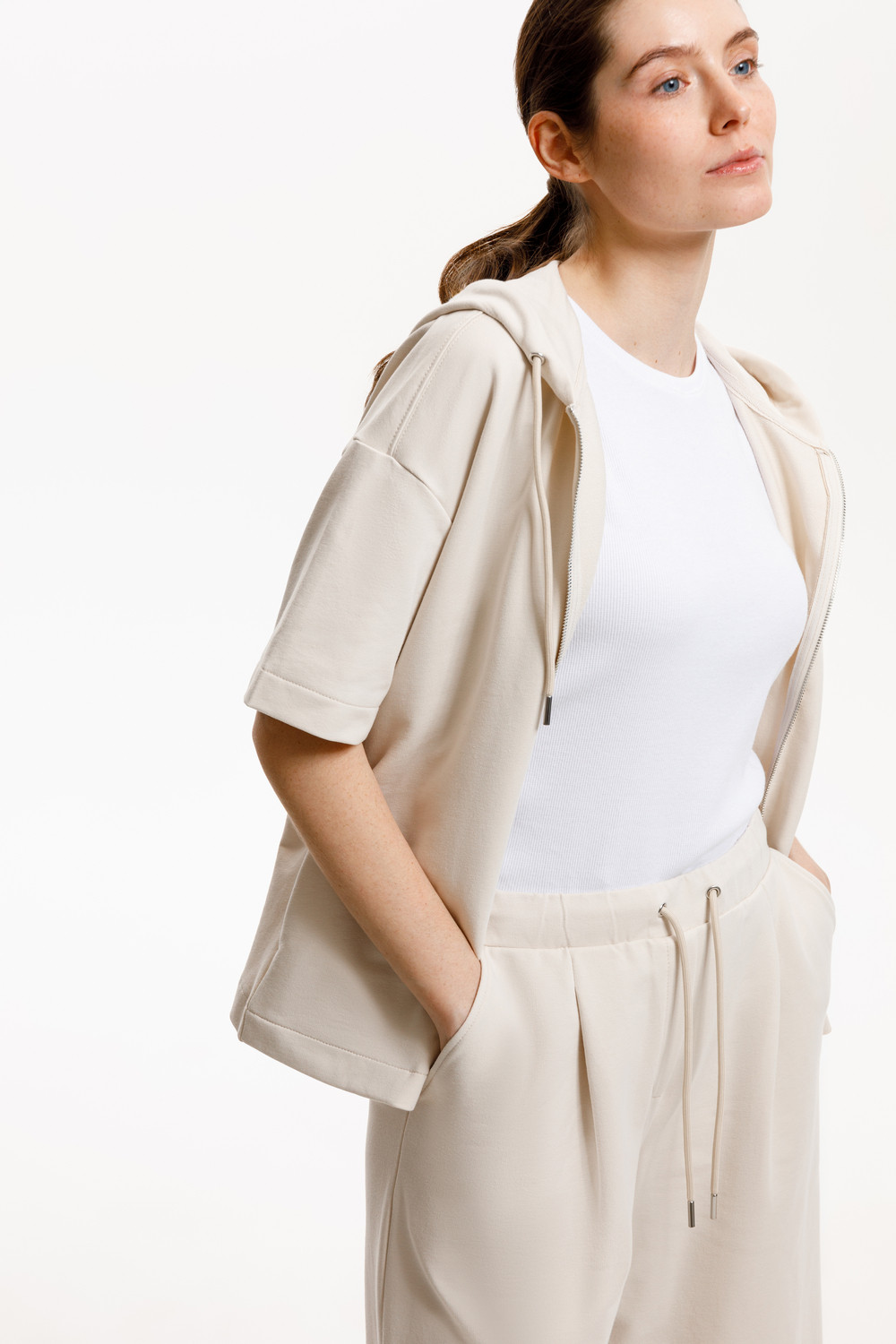 Жакеты, куртки женские для мам, артикул: ЕВТ 3287, цвет: светло-бежевый