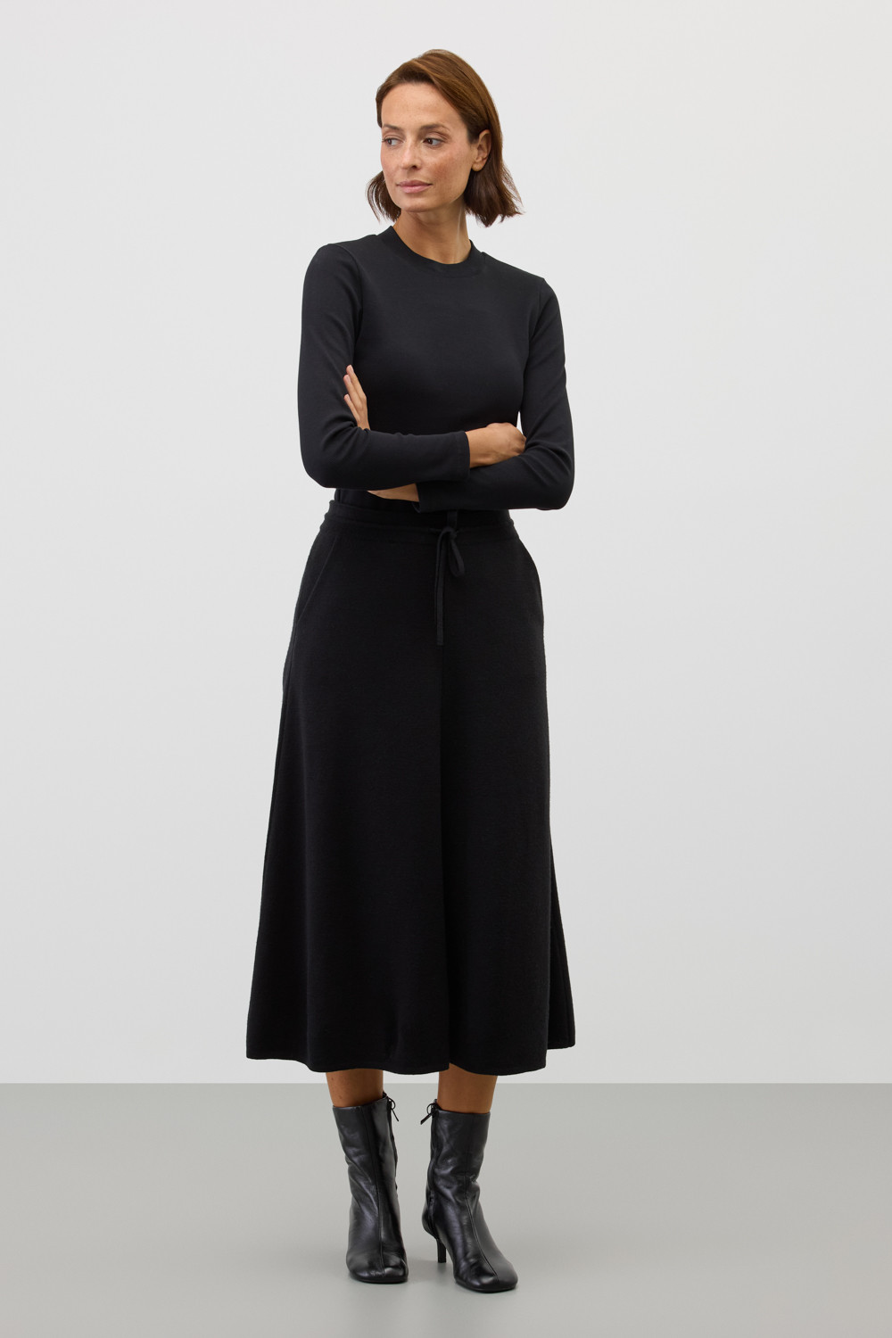 Джемперы женские для мам, артикул: ЕВТ 3345, цвет: черный