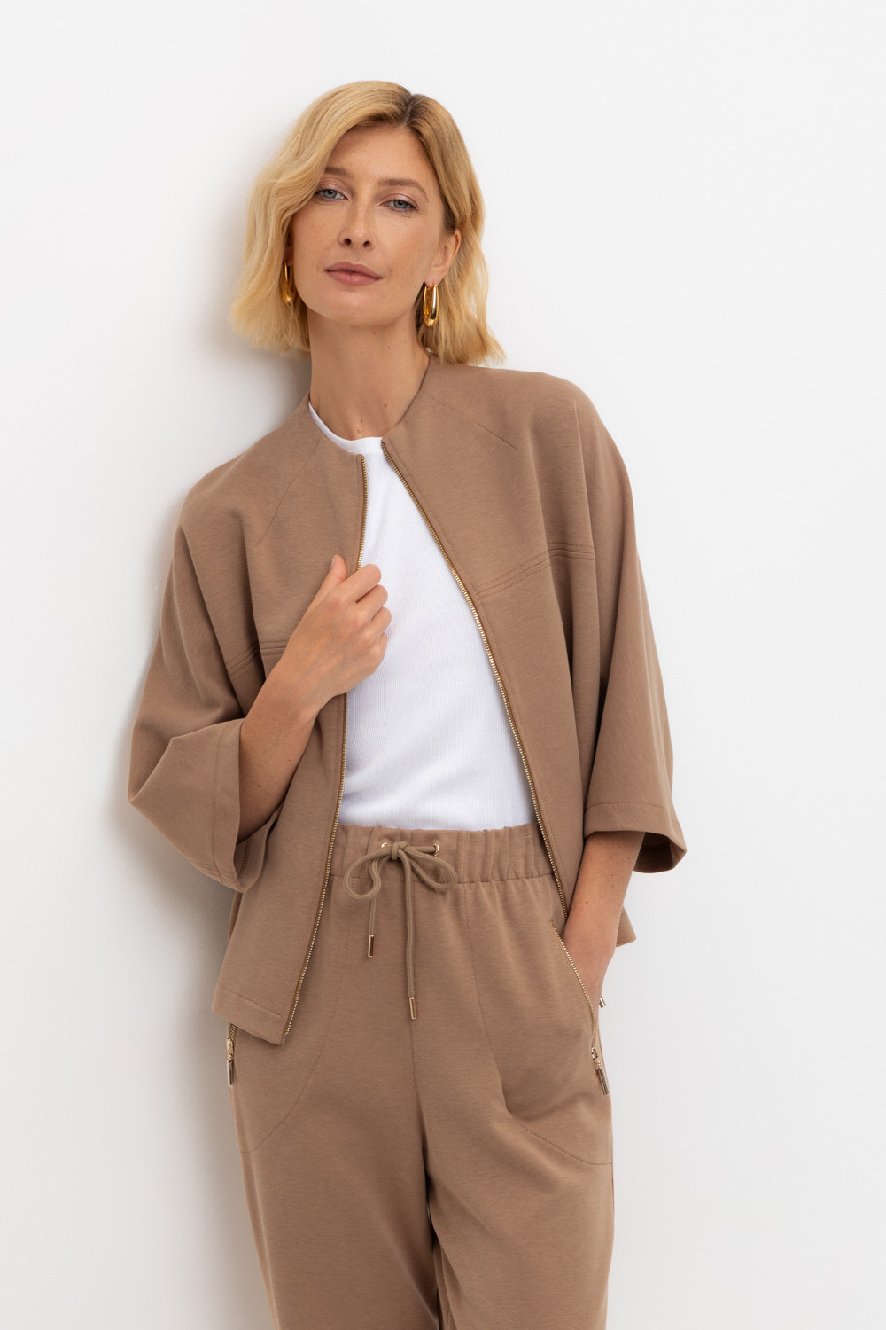 Жакеты, куртки женские для мам, артикул: ЕВТ 3281, цвет: коричневый