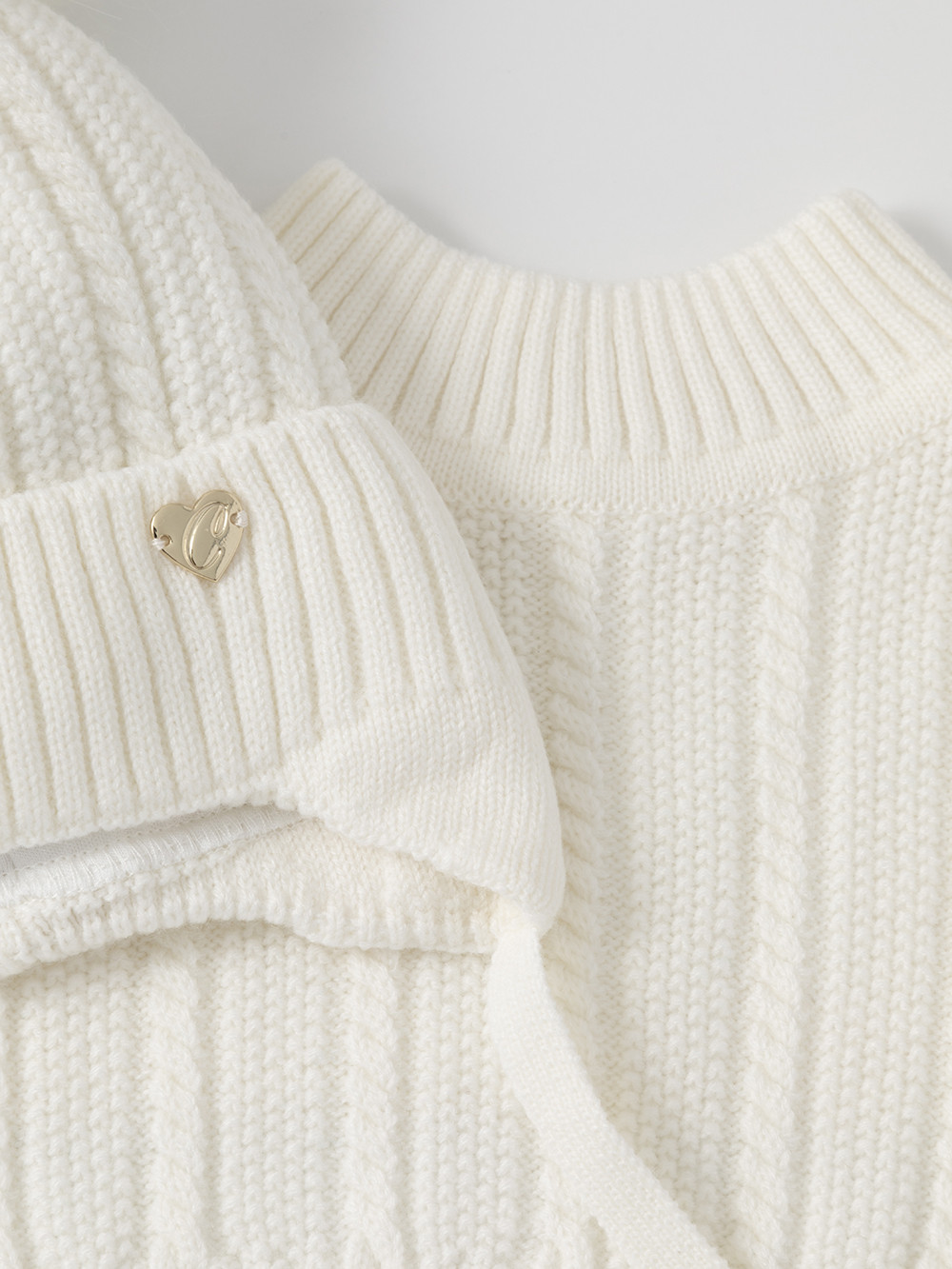 Комплект вязаный для девочки, артикул: КВ 22013/ш, цвет: белый, фото 2