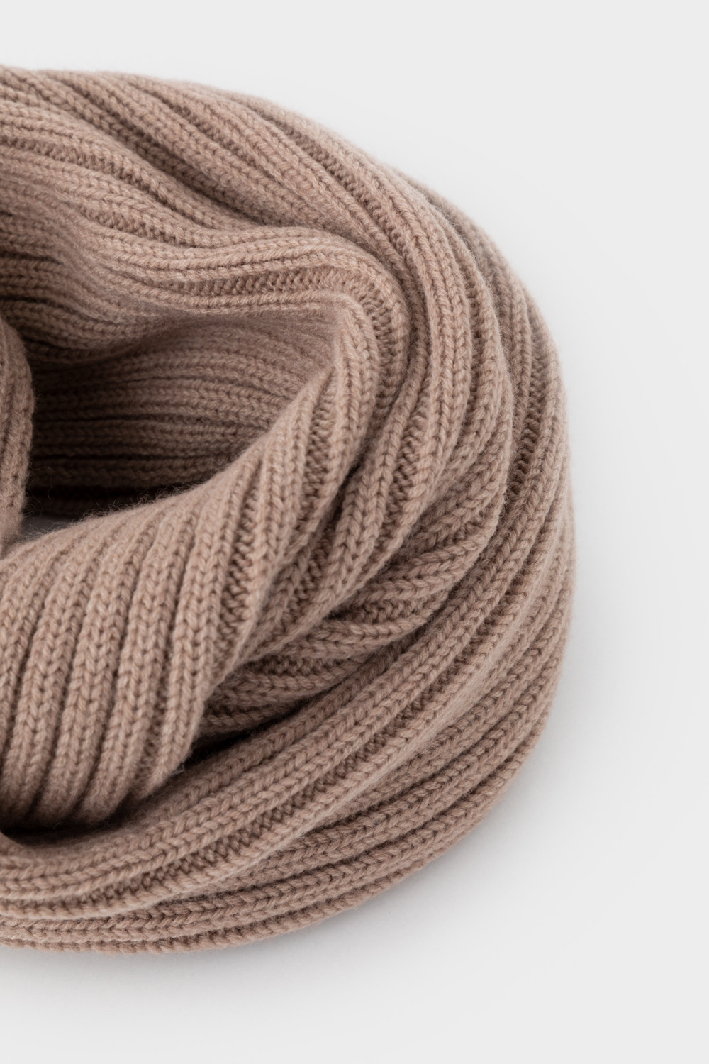 Шарф для девочки, артикул: КВ 15009/24ш, цвет: бежевый, фото 2