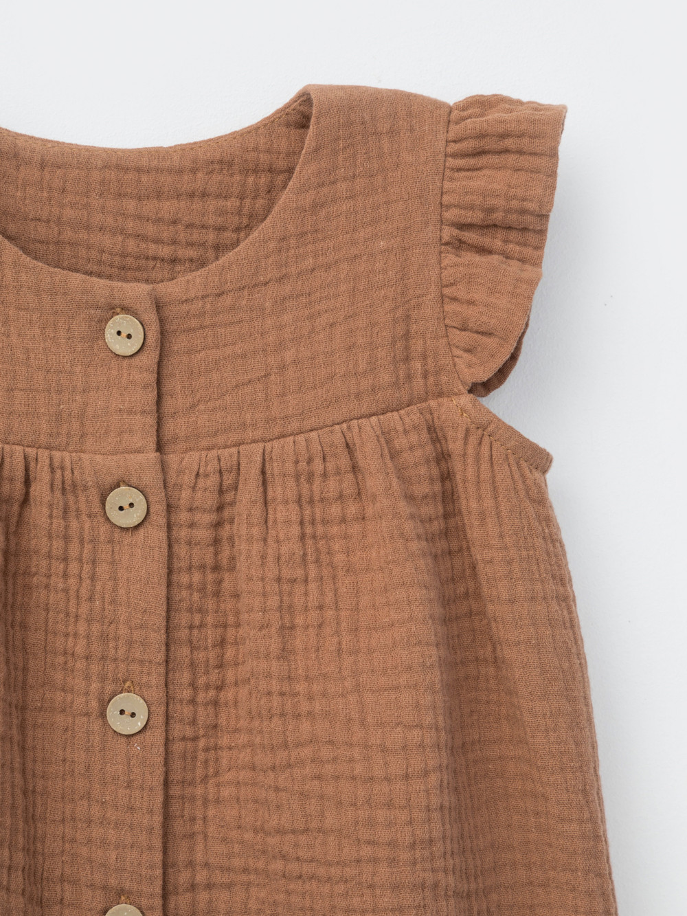 Полукомбинезон для девочки, артикул: ТК 62016, цвет: коричневый, фото 2