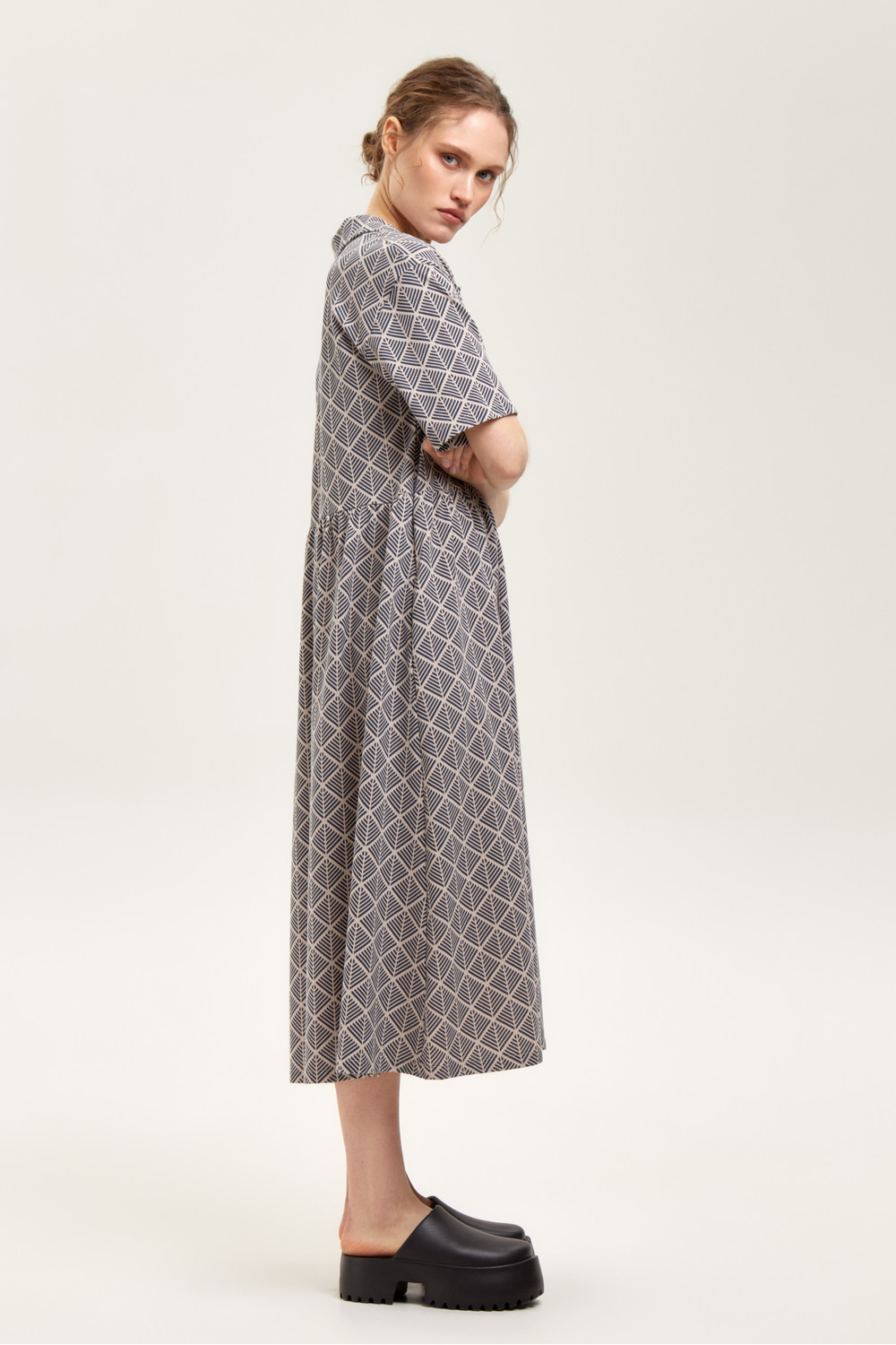 Платья женские для мам, артикул: ЕВТ 5071, цвет: бежевый, фото 3