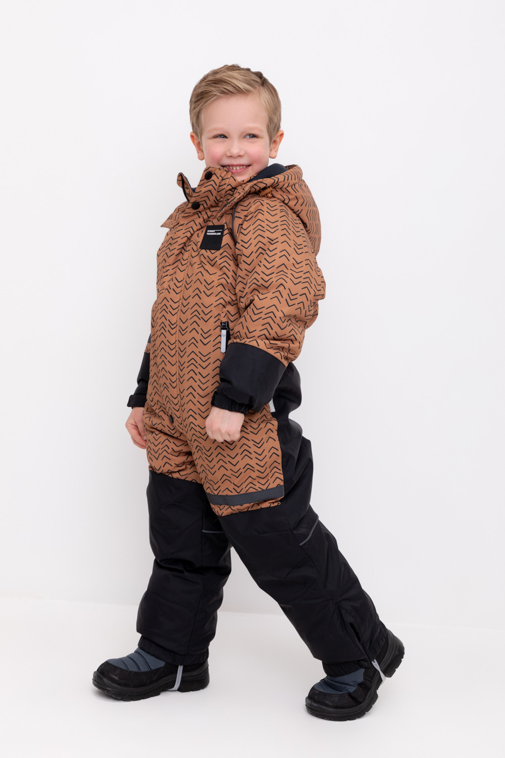 Комбинезоны утепленные для мальчика, артикул: ВК 60100/н/5 ГР, цвет: коричневый, фото 3