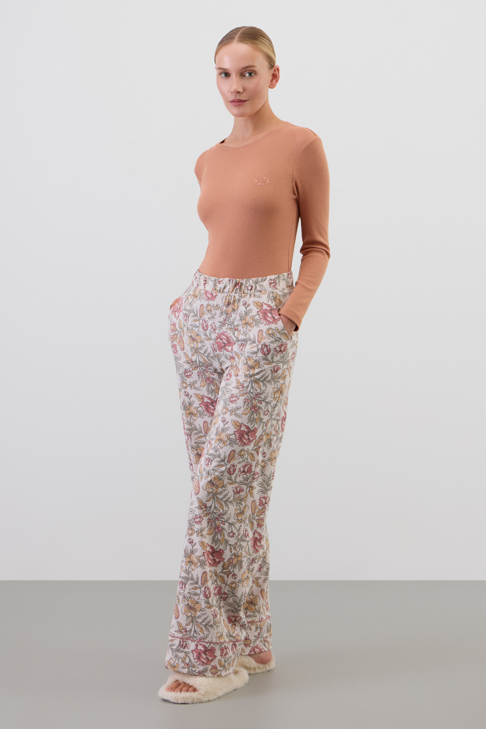 Комплекты для дома для мам, артикул: Е 20173, цвет: коричневый, фото 3