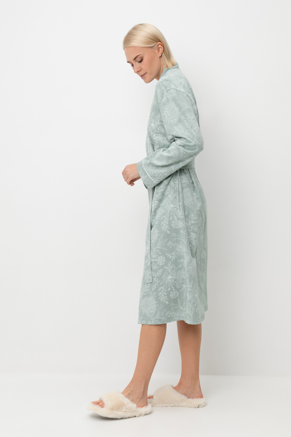 Халаты женские для мам, артикул: Е 50005/24, цвет: голубой, фото 3