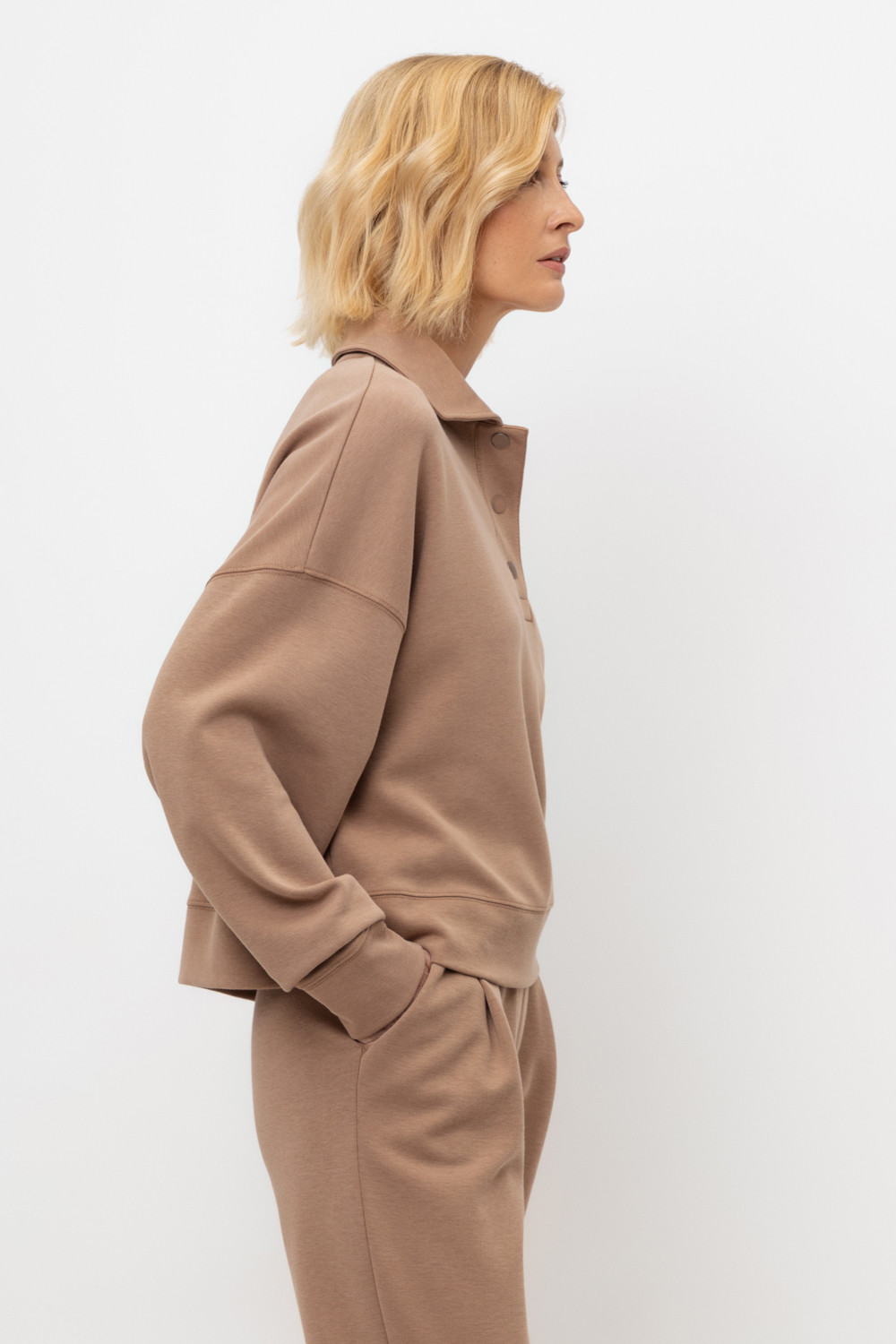 Джемперы женские для мам, артикул: ЕВТ 3282, цвет: коричневый, фото 3