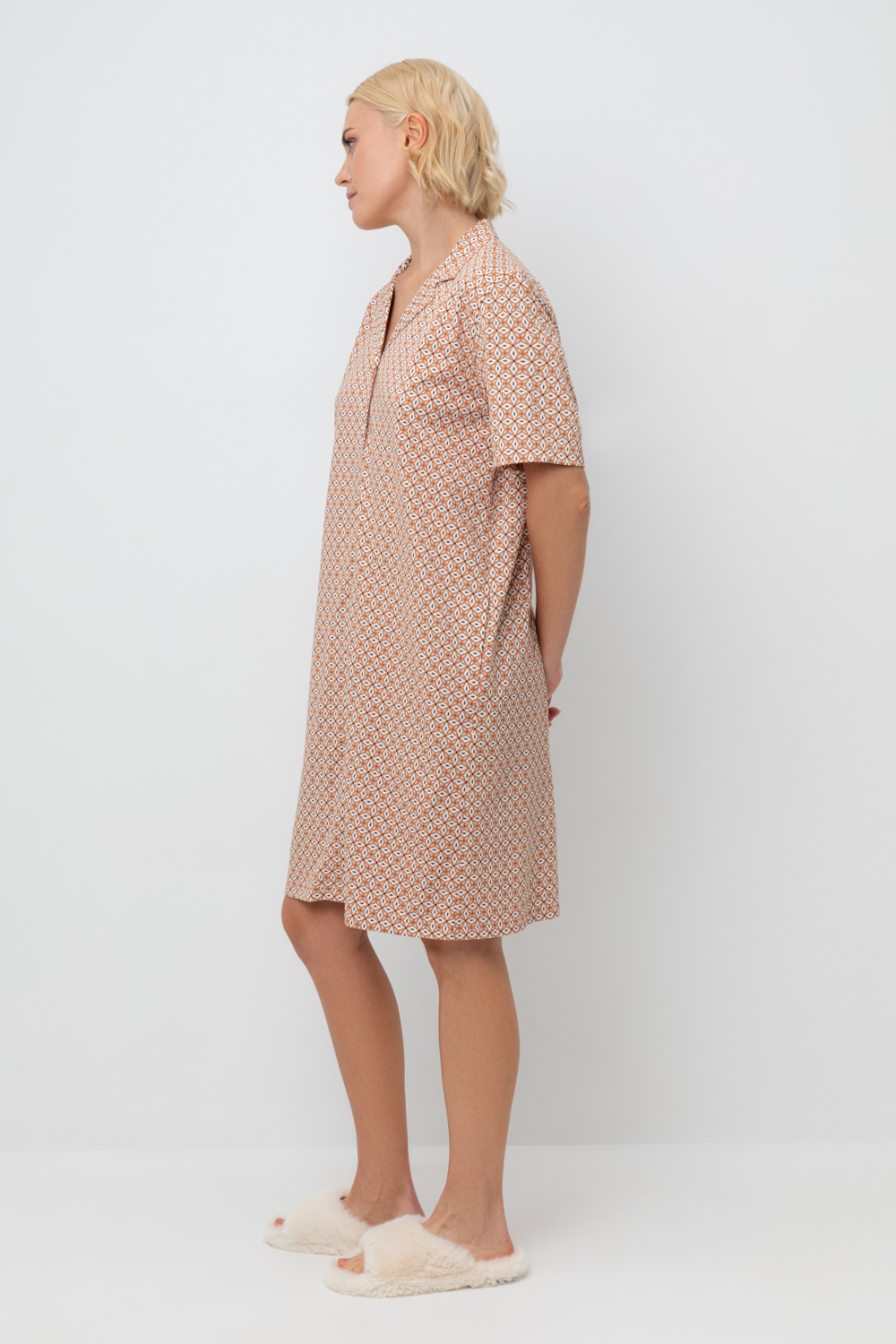 Халаты женские для мам, артикул: Е 50027, цвет: сахар, фото 3