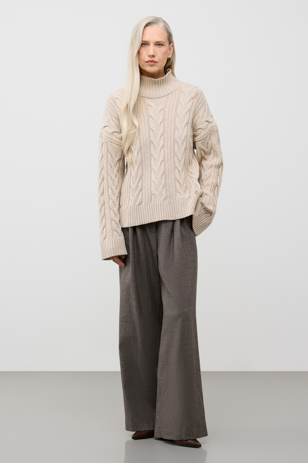 Джемперы женские для мам, артикул: ЕВ 30262/ш, цвет: бежевый, фото 3