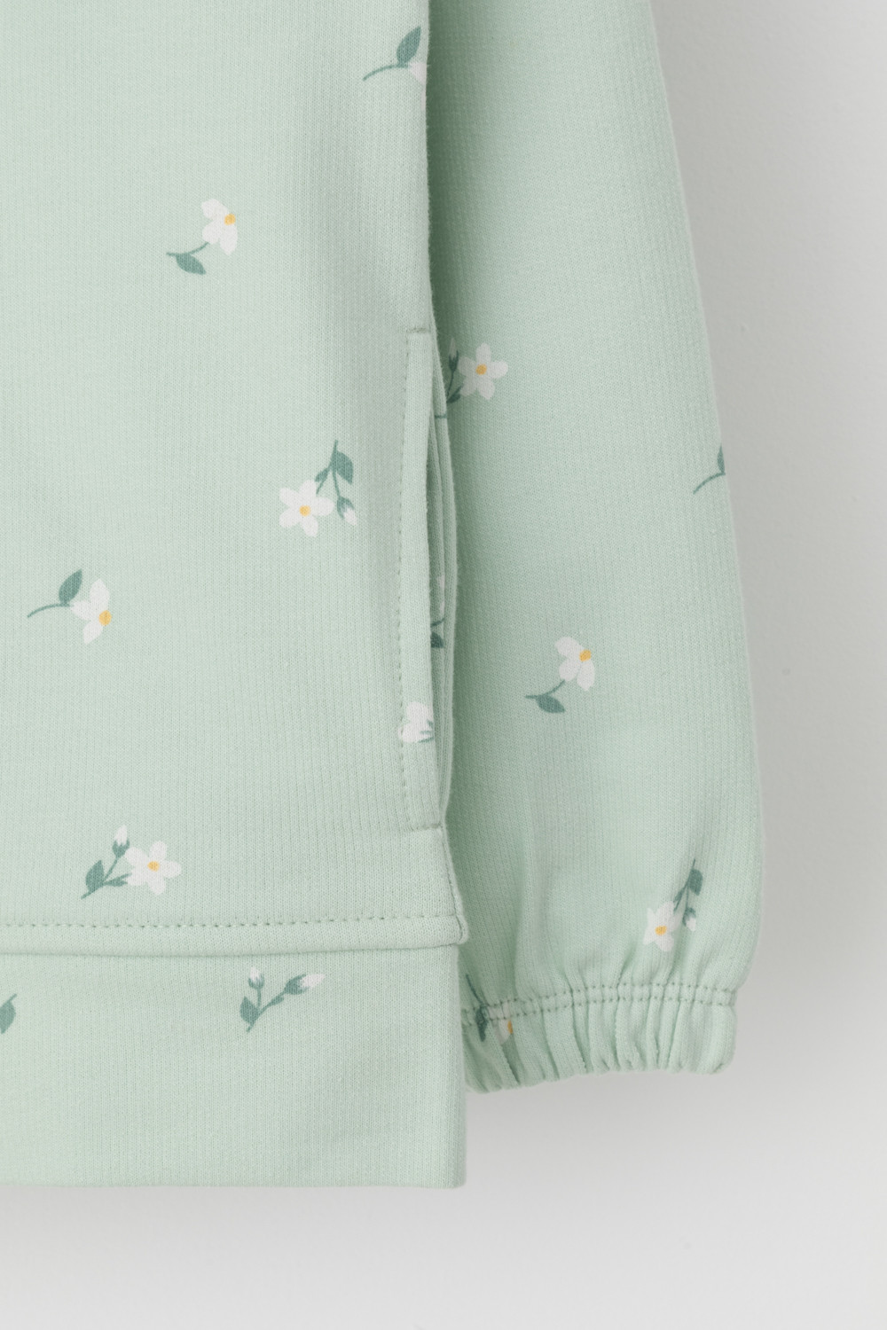 Толстовка для девочки, артикул: КР 302432, цвет: зеленый, фото 3