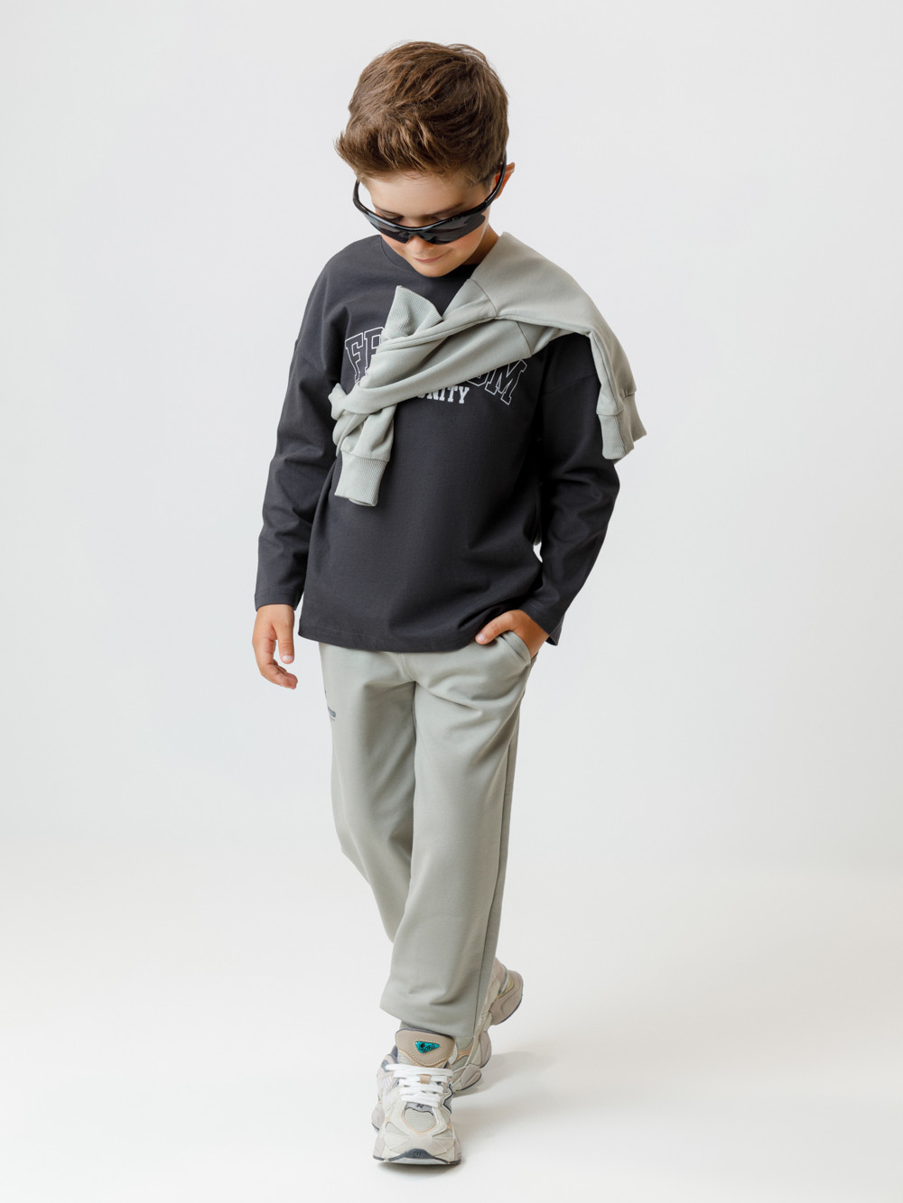 Лонгсливы для мальчика, артикул: МП 302892, цвет: темно-серый, фото 3