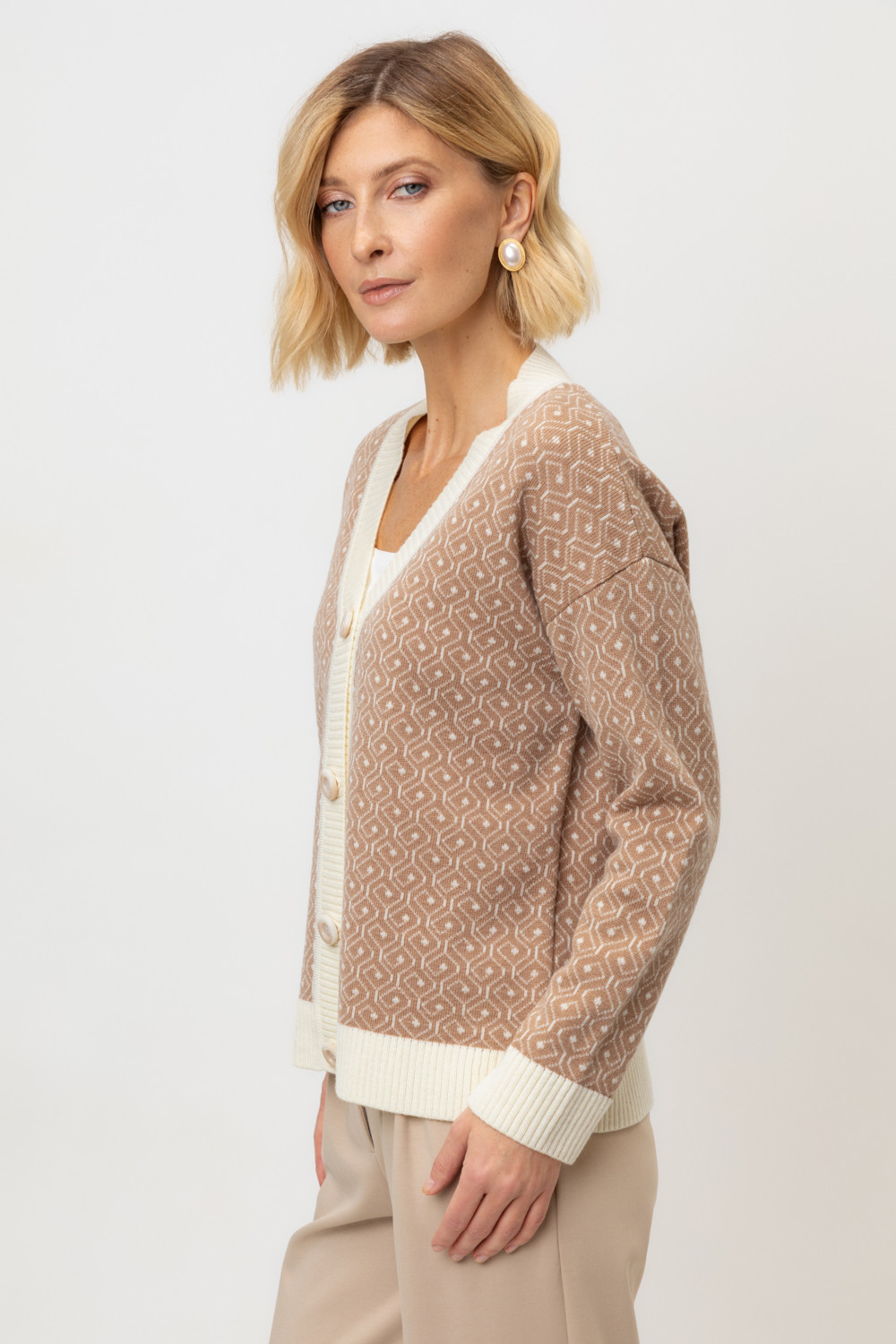 Жакеты, куртки женские для мам, артикул: ЕВ 30188/ш, цвет: бежевый, фото 3