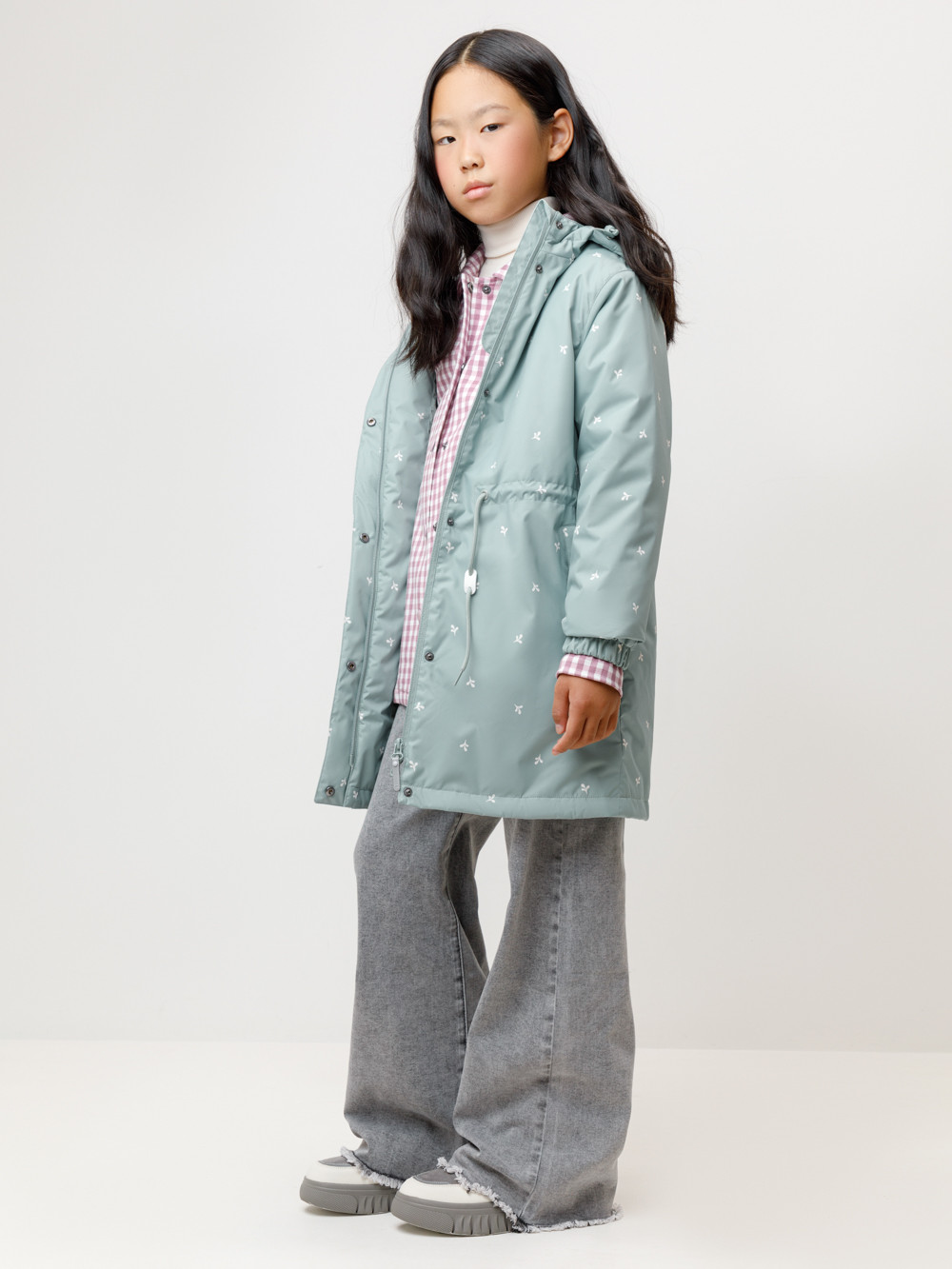 Пальто для девочки, артикул: ВК 32172/н/2 УЗГ, цвет: зеленый, фото 3