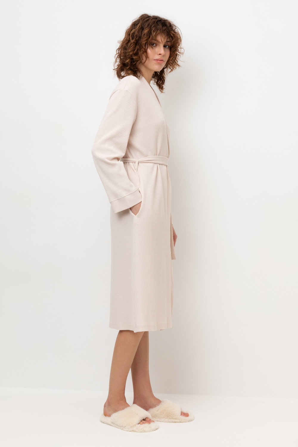 Халаты женские для мам, артикул: Е 50014/24, цвет: бежевый, фото 3