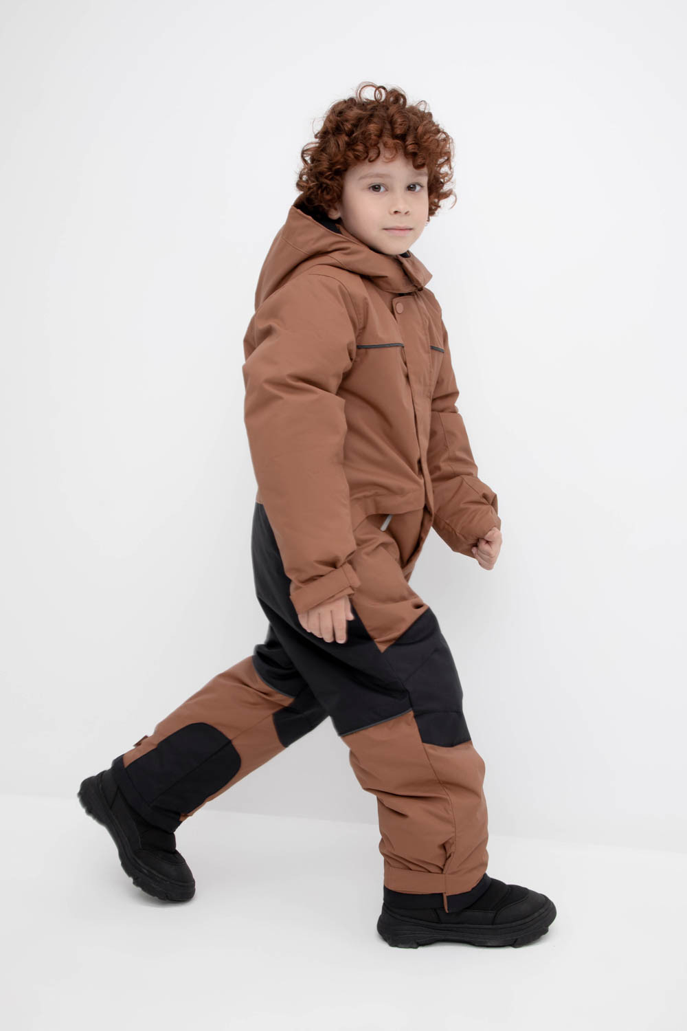 Комбинезоны утепленные для мальчика, артикул: ВК 60101/3 УЗГ (122-158), цвет: коричневый, фото 3
