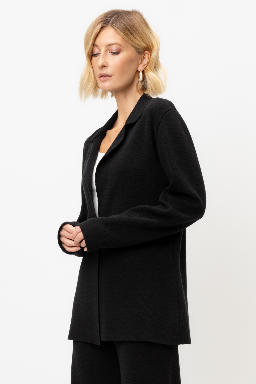 Жакеты, куртки женские для мам, артикул: ЕВ 30201/ш, цвет: черный, фото 3