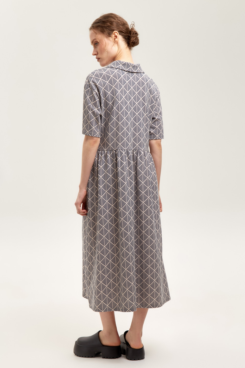 Платья женские для мам, артикул: ЕВТ 5071, цвет: бежевый, фото 4