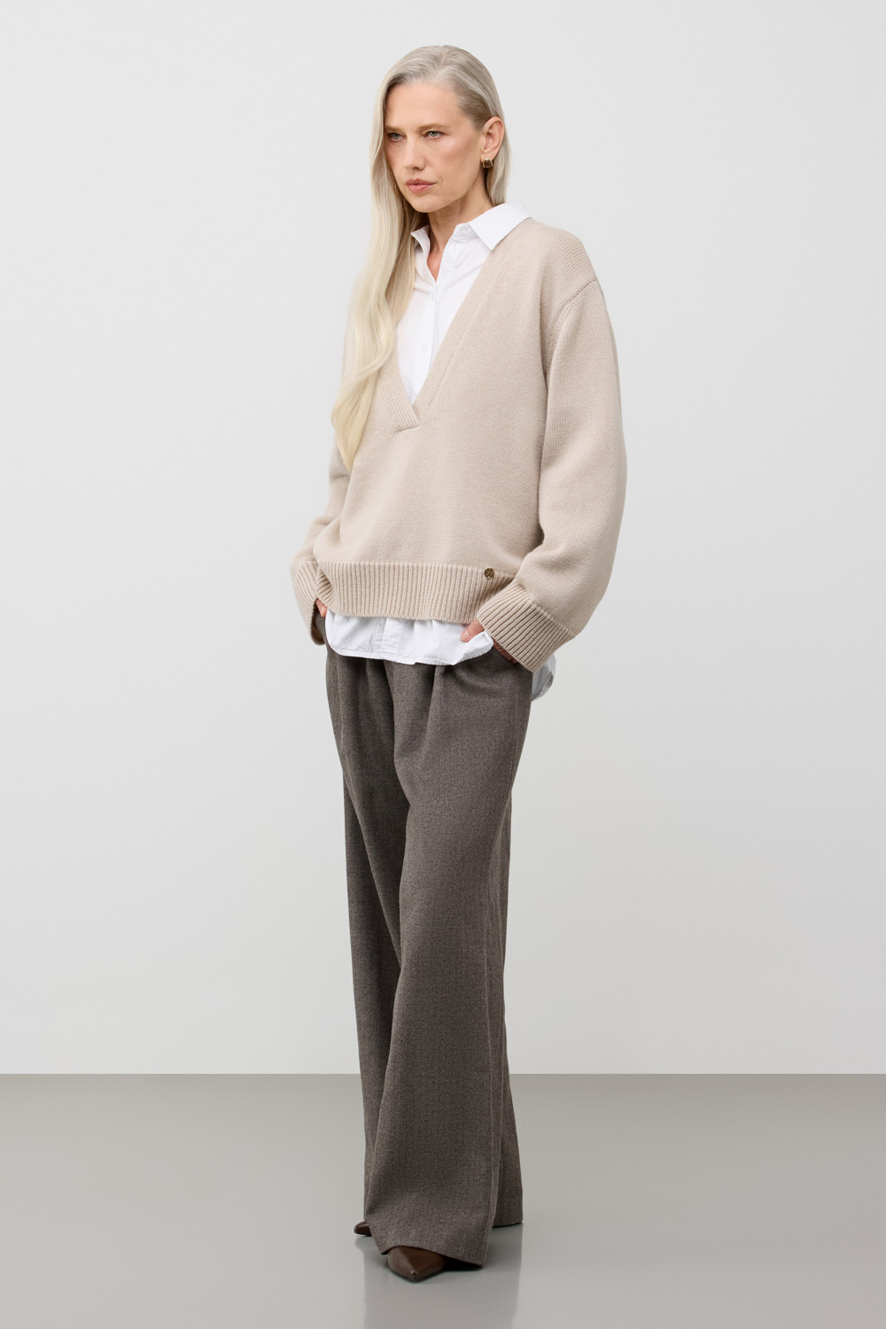 Джемперы женские для мам, артикул: ЕВ 30261/ш, цвет: бежевый, фото 4