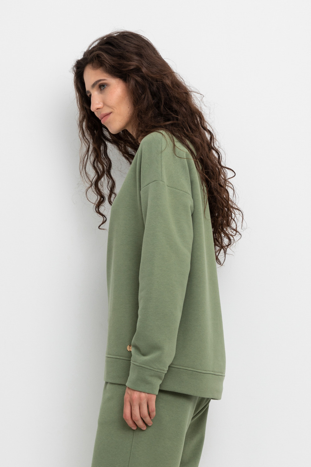 Джемперы женские для мам, артикул: ЕВТ 3221, цвет: хаки, фото 4