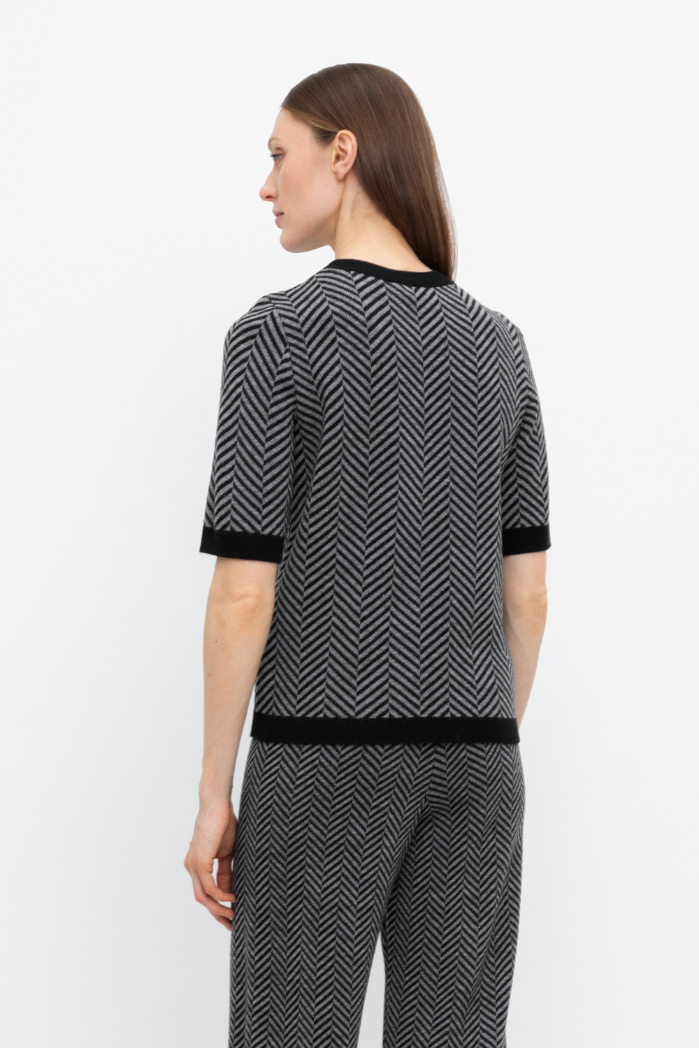 Джемперы женские для мам, артикул: ЕВ 30104/24ш, цвет: черный, фото 4