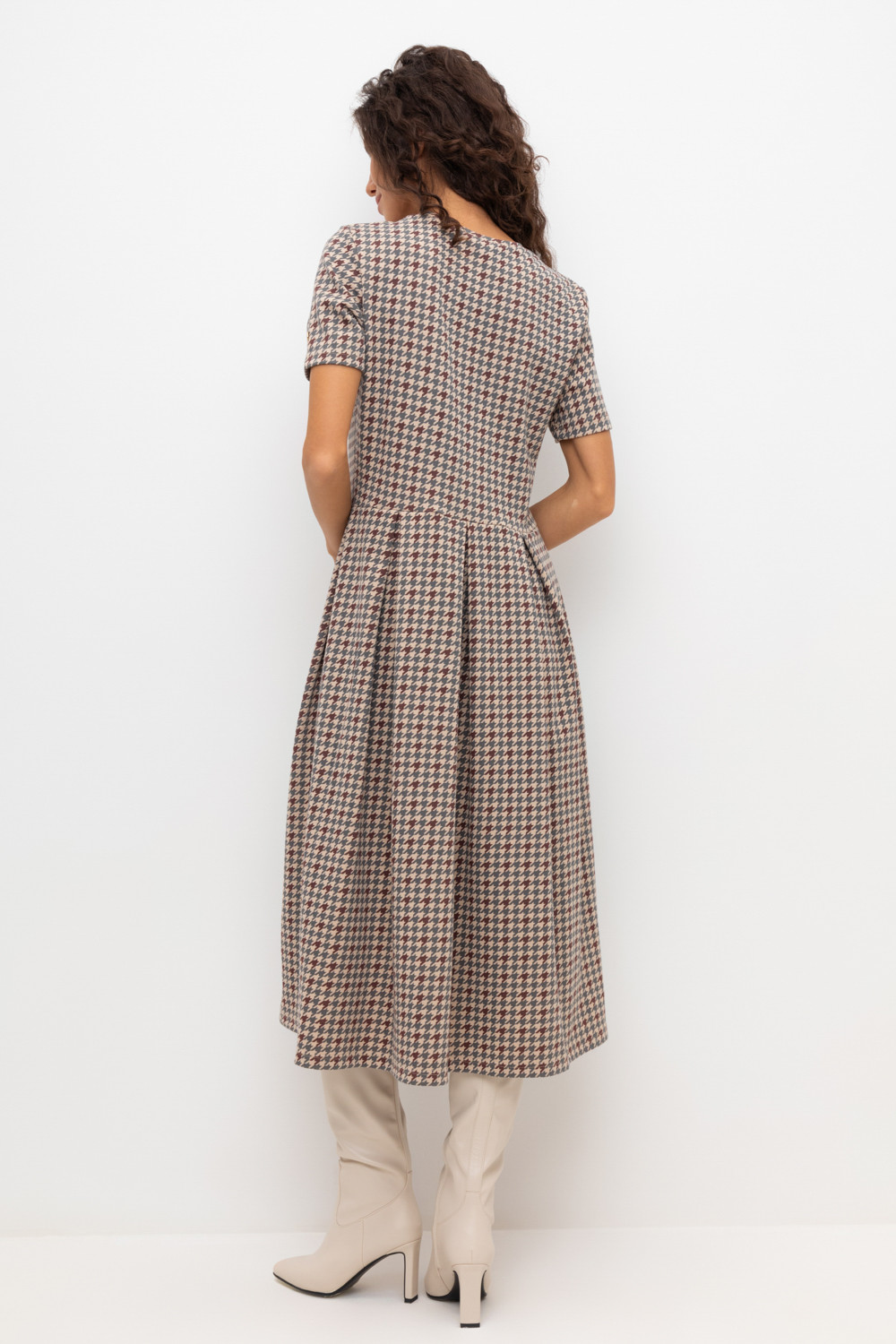 Платья женские для мам, артикул: ЕВТ 5053, цвет: бежевый, фото 4