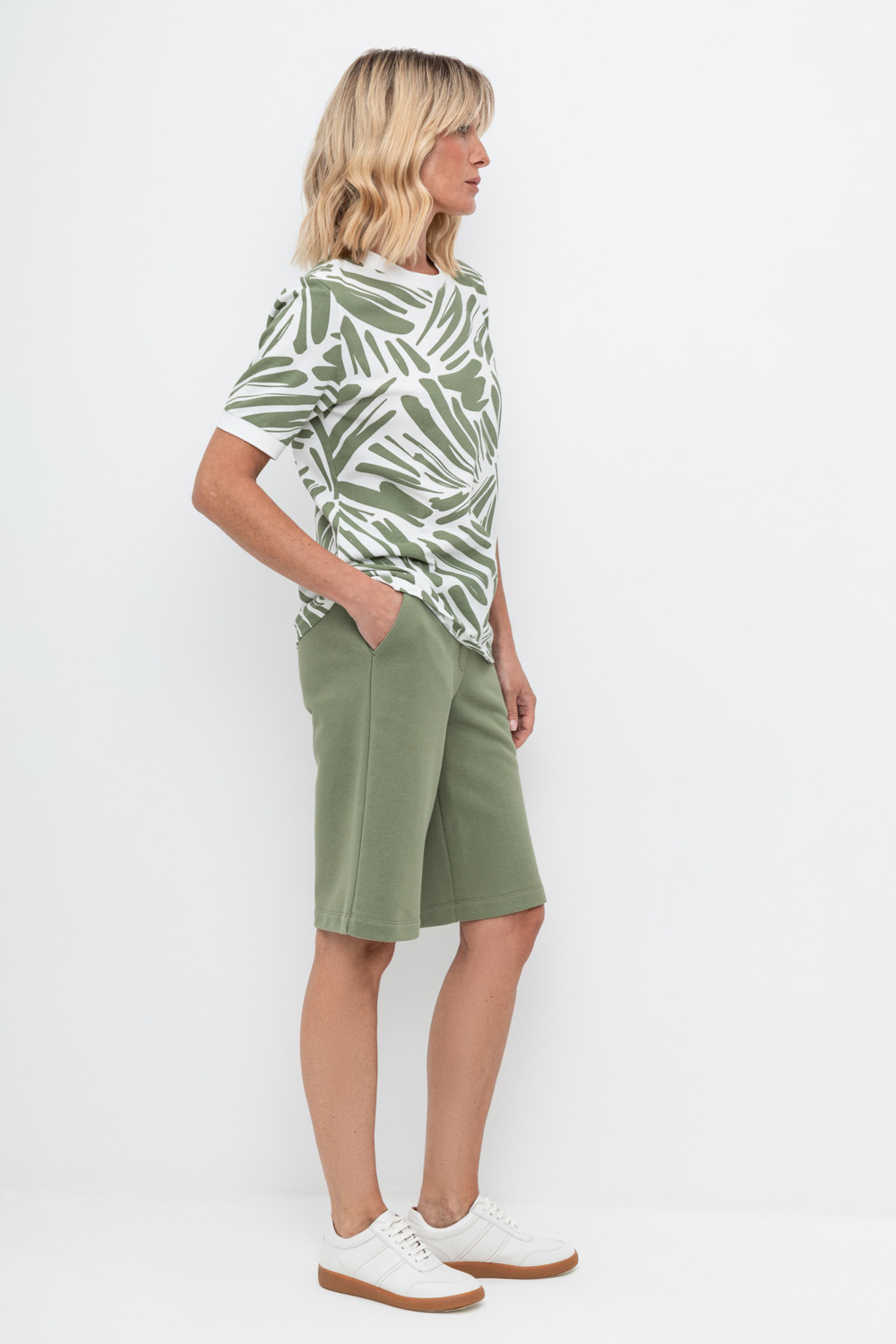 Шорты женские для мам, артикул: ЕВТ 4095, цвет: хаки, фото 4