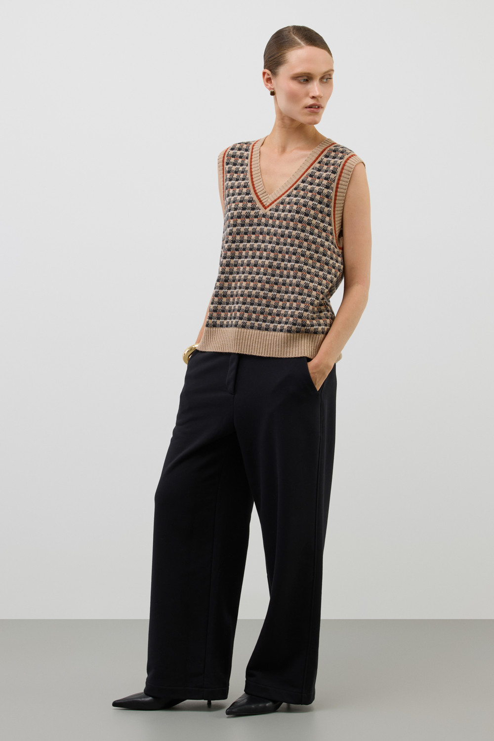 Жилеты женские для мам, артикул: ЕВ 30248/ш, цвет: бежевый, фото 4