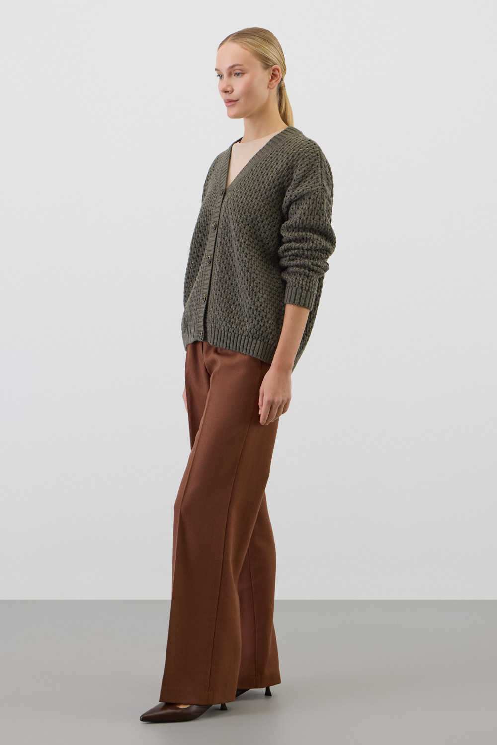 Жакеты, куртки женские для мам, артикул: ЕВ 30229/ш, цвет: хаки, фото 4