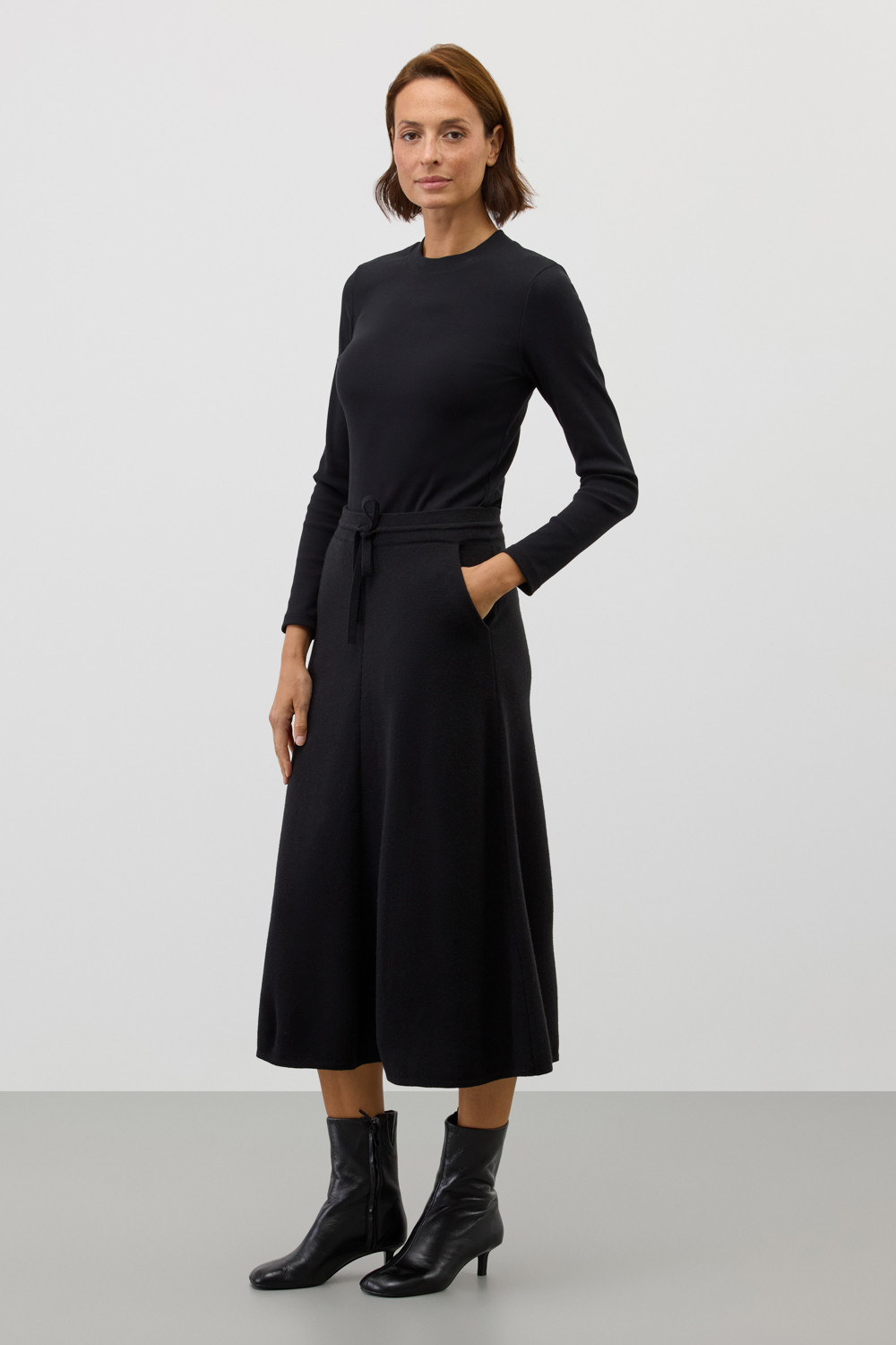 Джемперы женские для мам, артикул: ЕВТ 3345, цвет: черный, фото 4