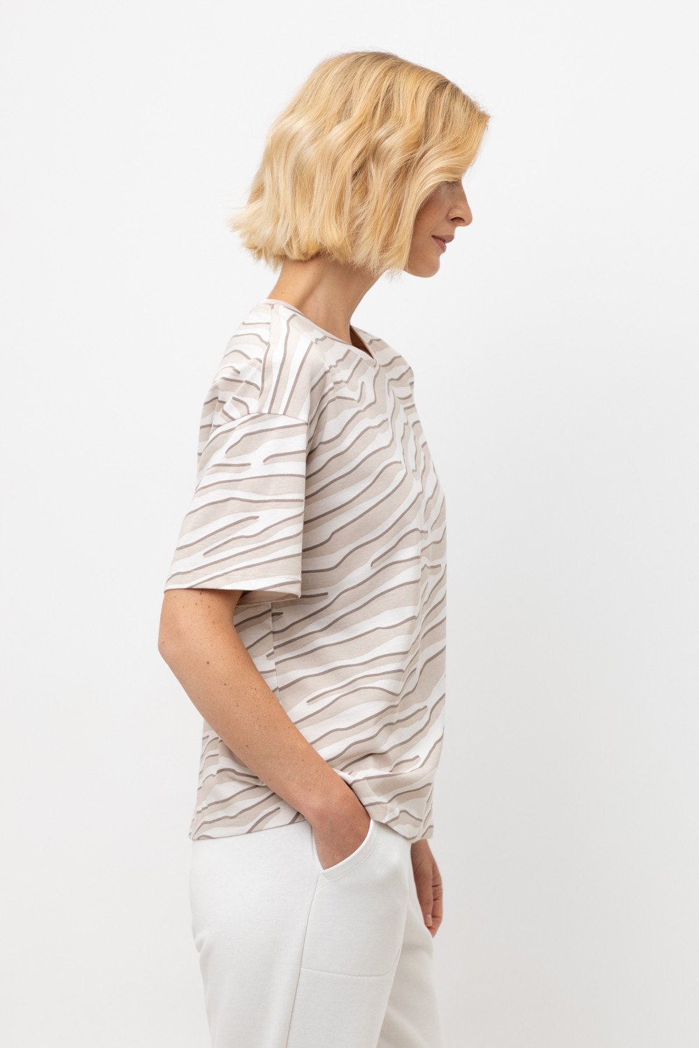 Футболки женские для мам, артикул: ЕВТ 3112, цвет: бежевый, фото 4