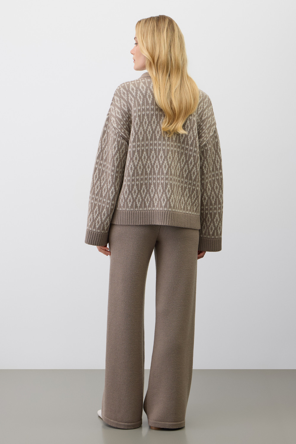 Джемперы женские для мам, артикул: ЕВ 30244/ш, цвет: коричневый, фото 4