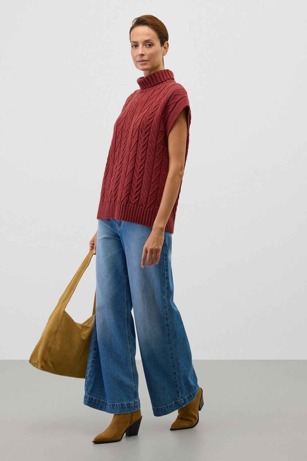 Жилеты женские для мам, артикул: ЕВ 30228/ш, цвет: коричневый, фото 5