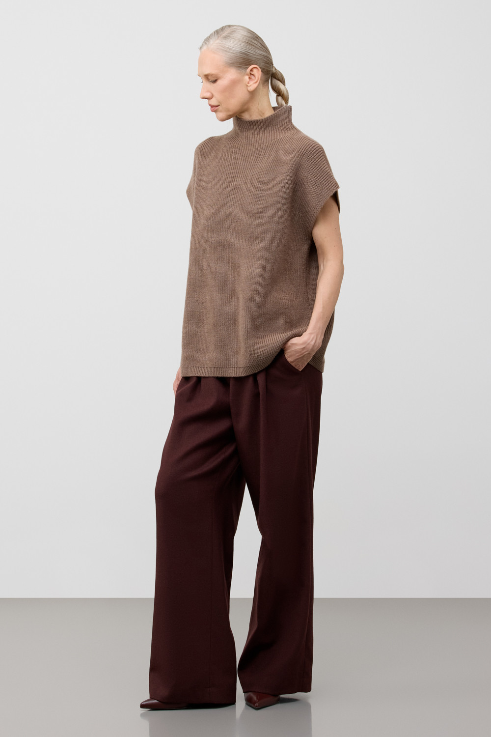 Жилеты женские для мам, артикул: ЕВ 30235/ш, цвет: коричневый, фото 5