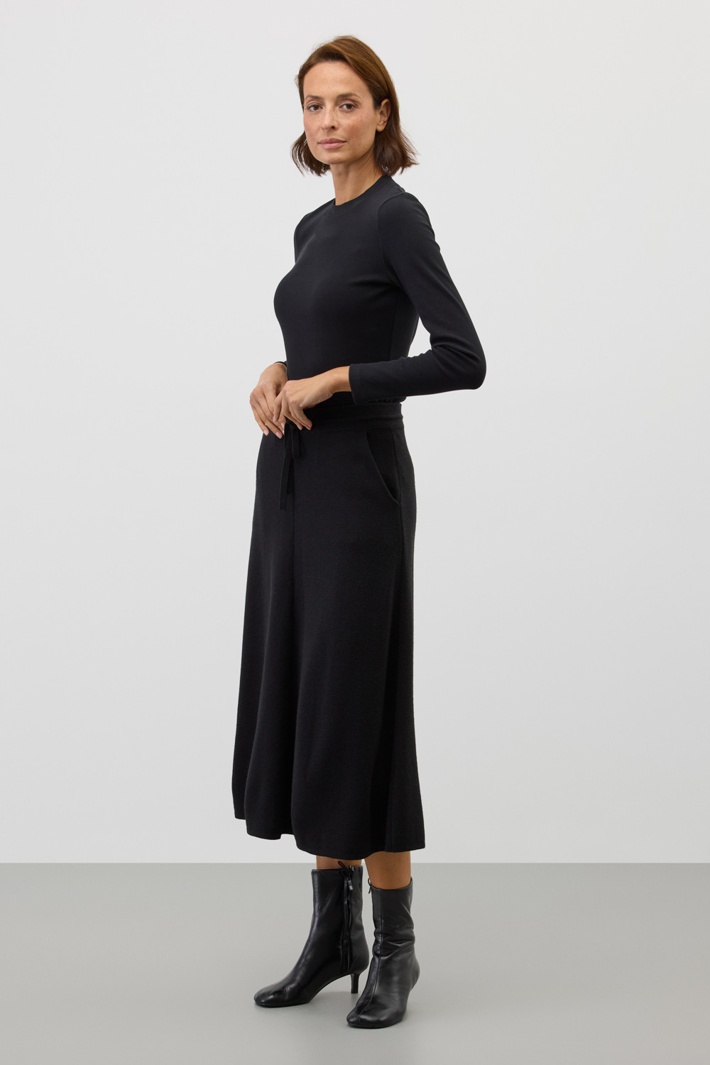 Джемперы женские для мам, артикул: ЕВТ 3345, цвет: черный, фото 5